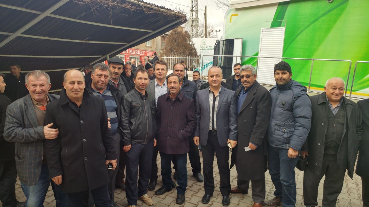 Kayseri Şeker pancar paralarını TIR ile dağıttı