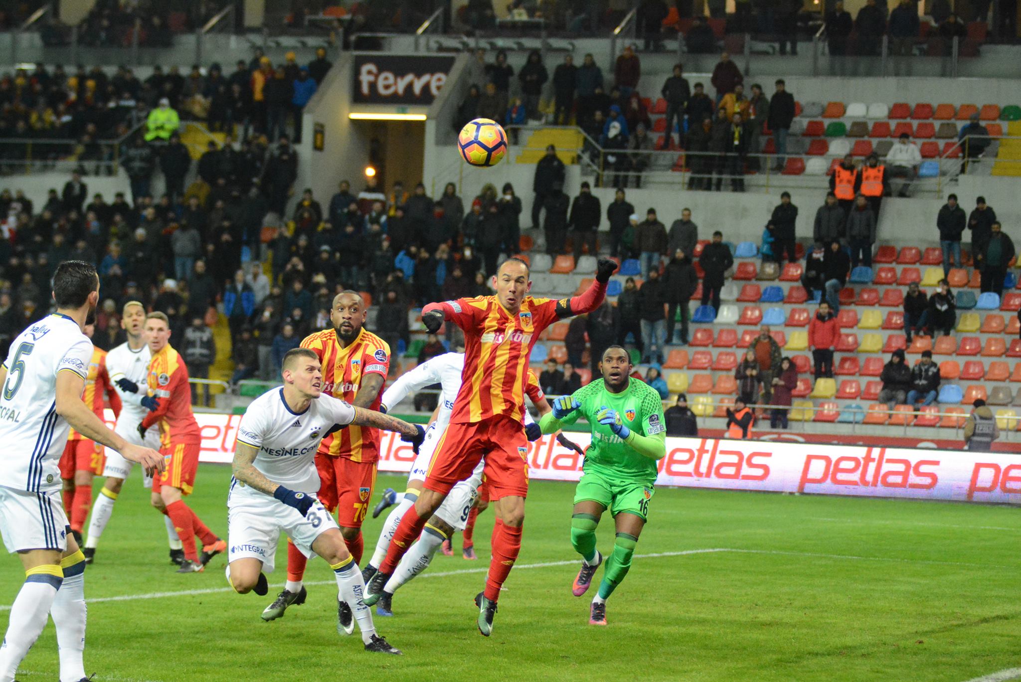 KAYSERiSPOR  EZDi GEÇTi:4-1