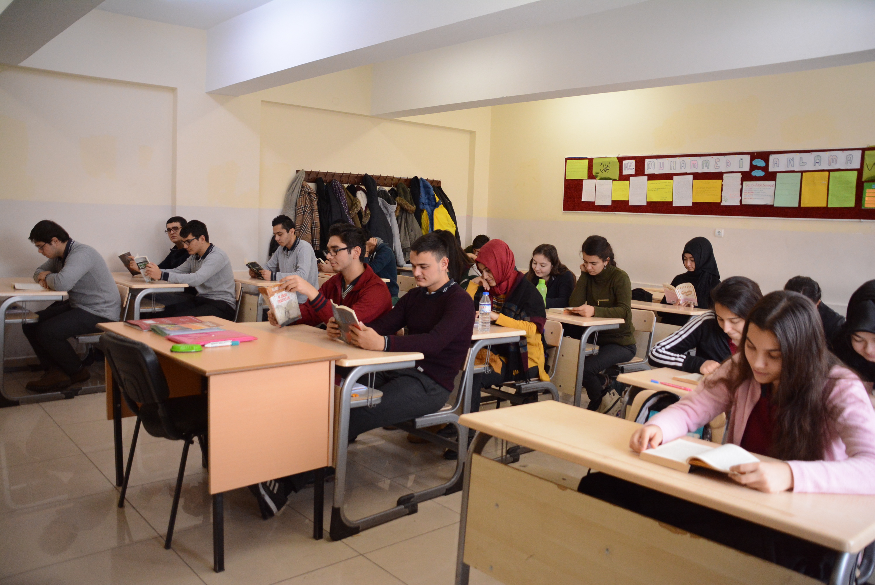 ÖRNEK OKUL:  HAKKI ALTOP ANADOLU LİSESİ