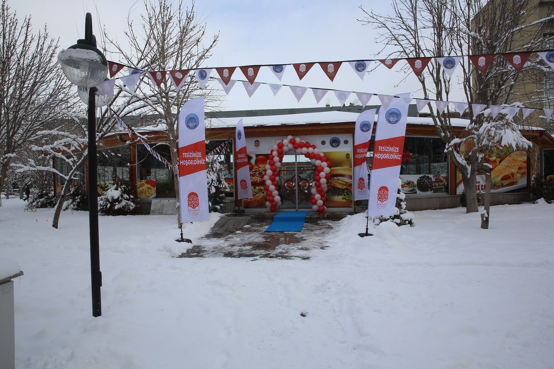 Mimarsinan Park Kafe açıldı