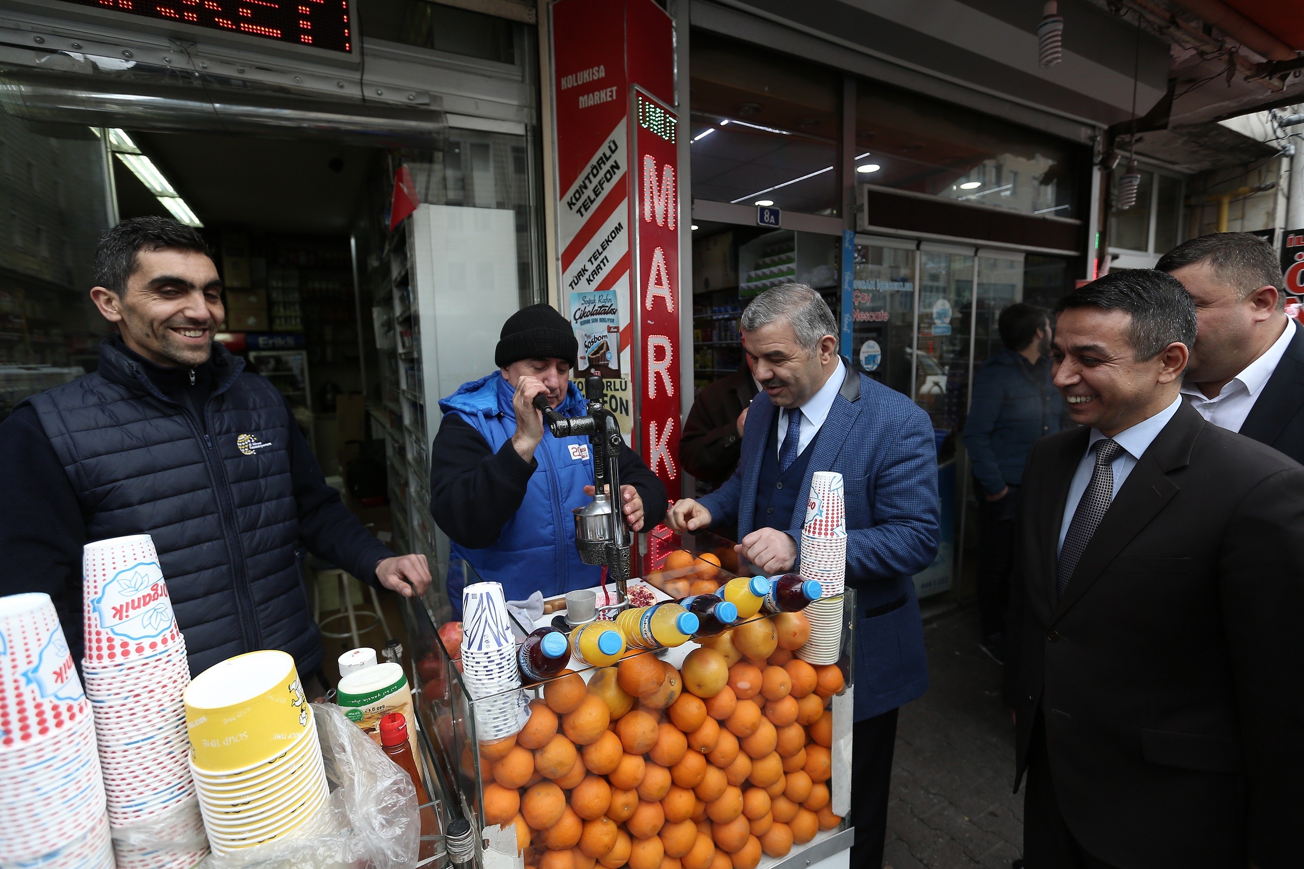 Başkan Çelik esnaflarla birlikte