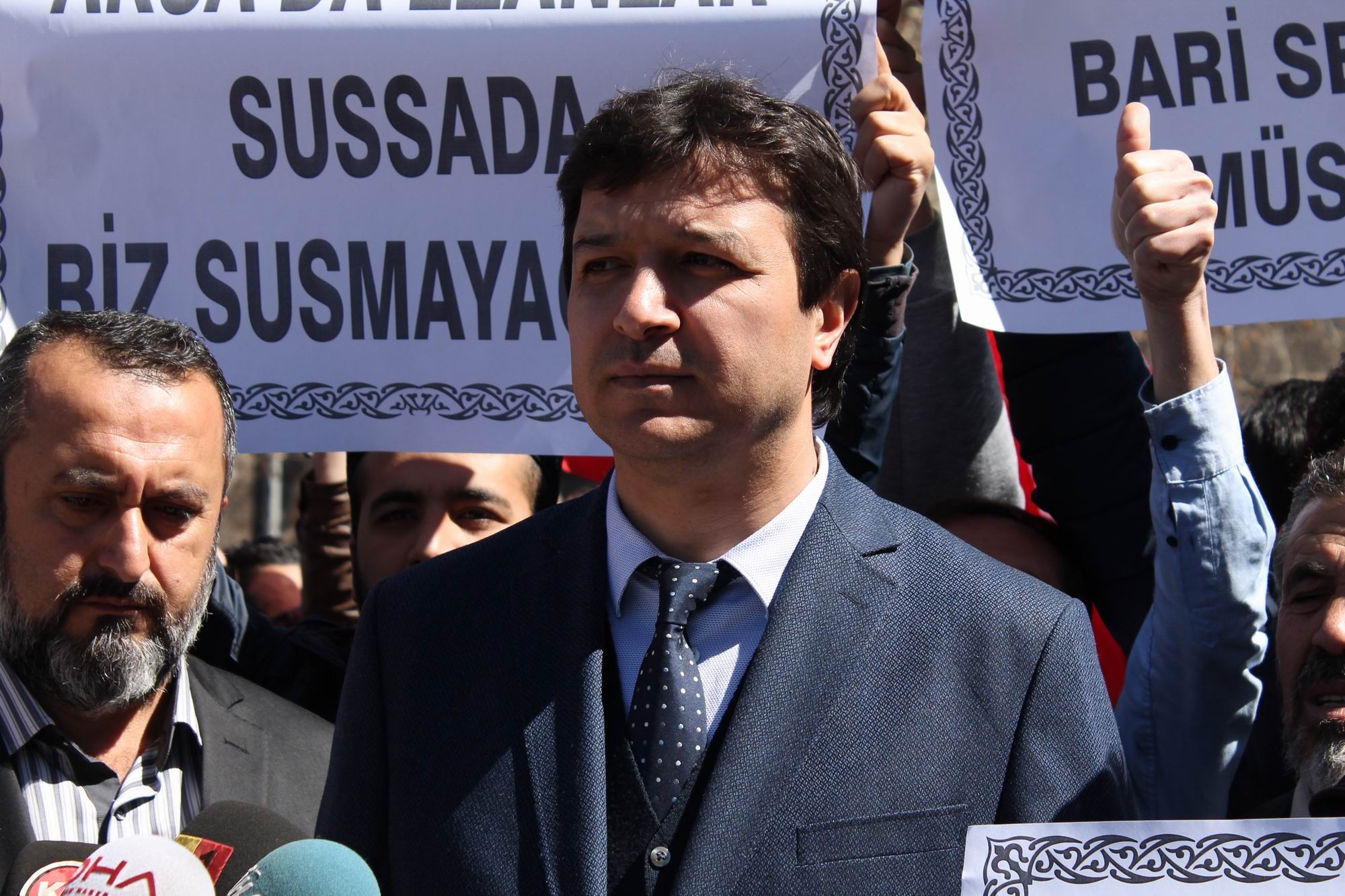 Siyonist İsrail ezanları ‘gürültü’ olarak değerlendiriyor