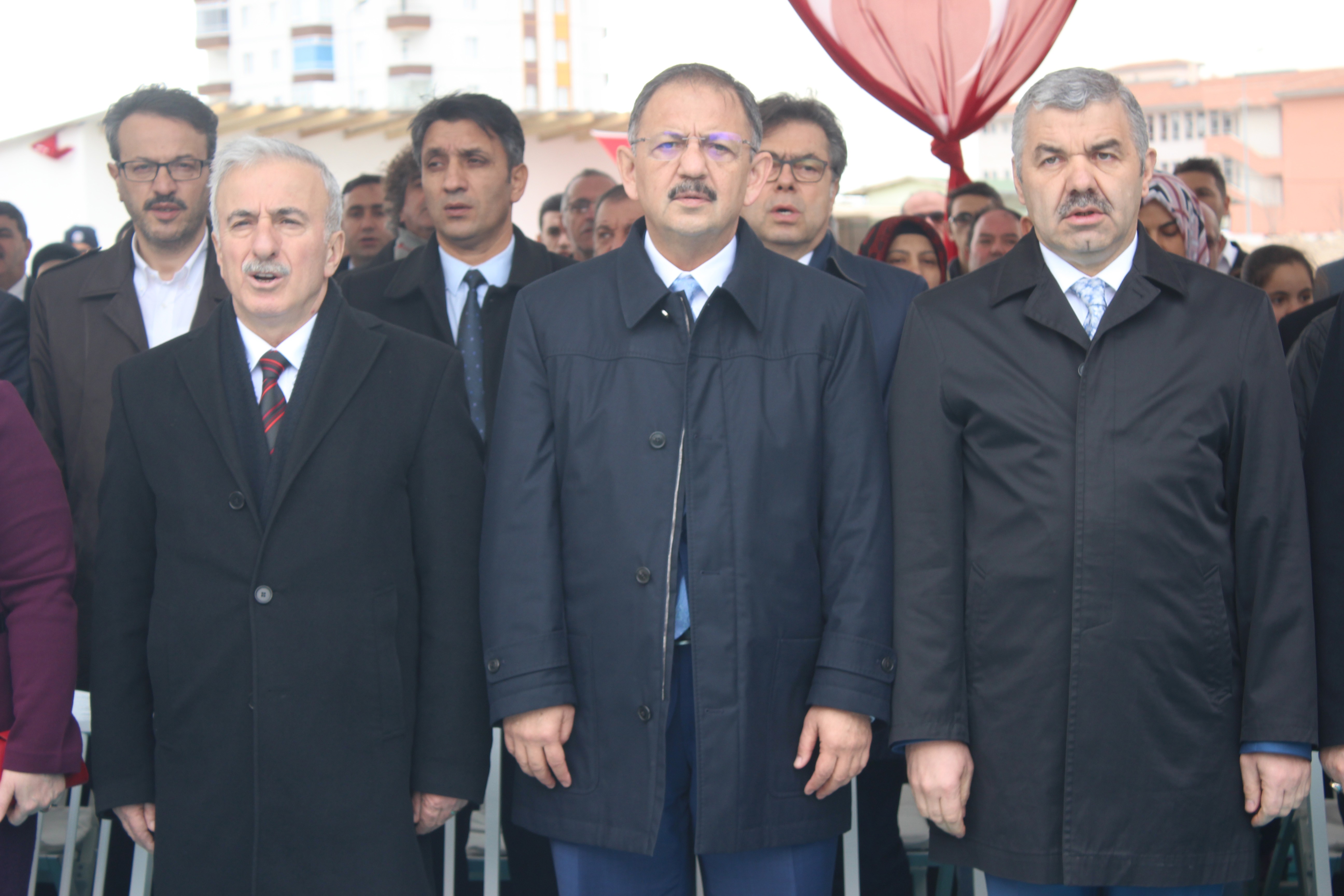 Vesayet rejiminin toprağın dibine gömülmesi lazım