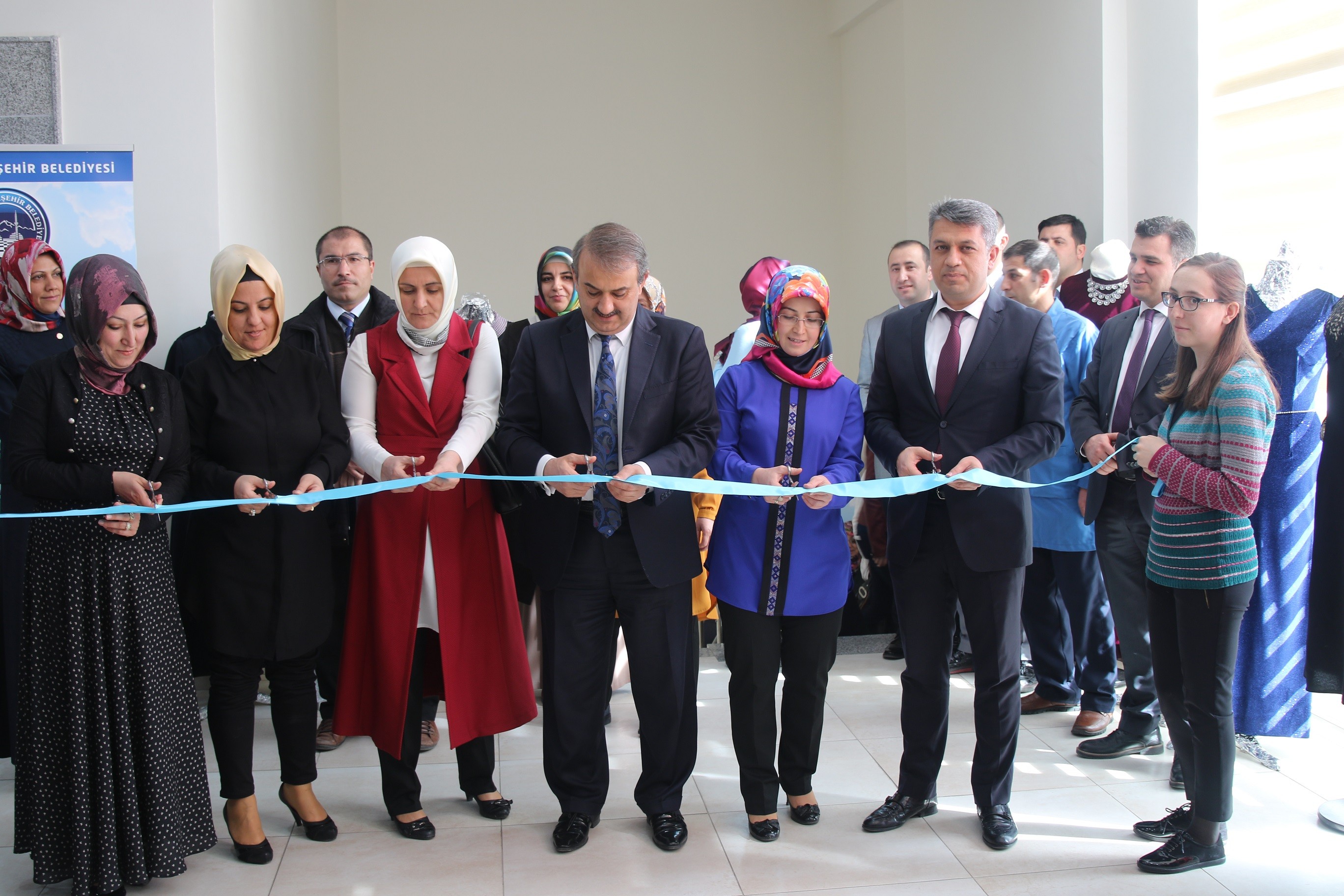 Kaymek Kadınlar Günü’nü ilçelerde de kutladı