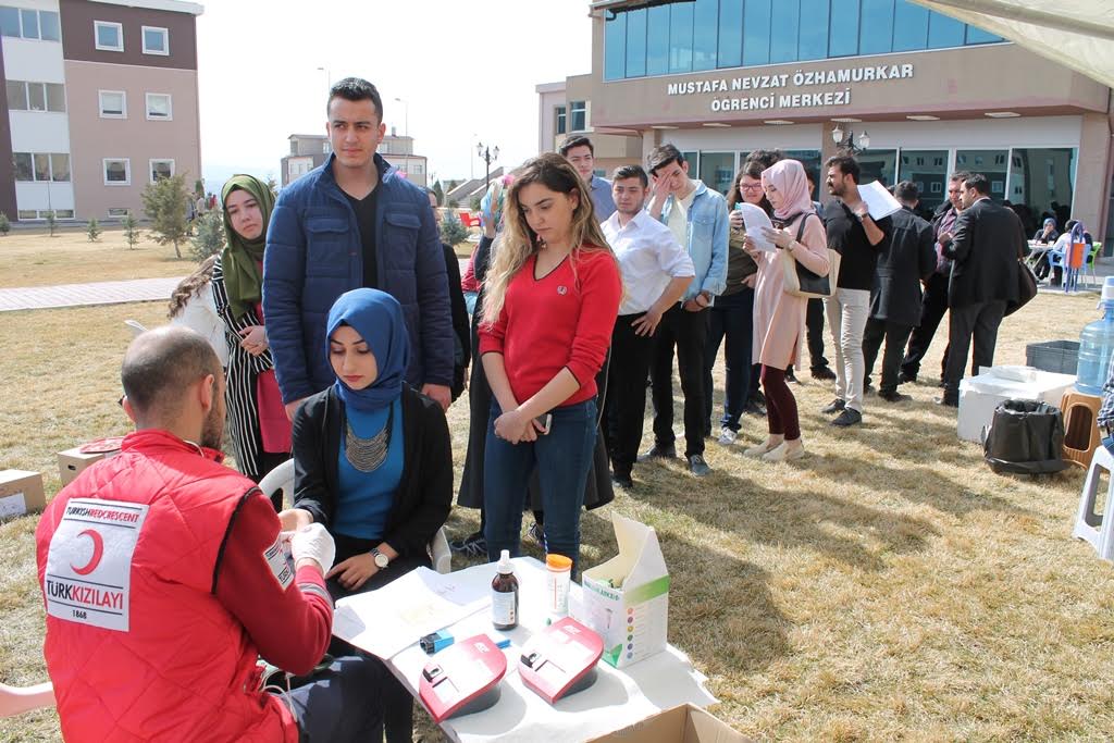 NNYÜ’DEN TÜRK KIZILAYI’NA KAN BAĞIŞI