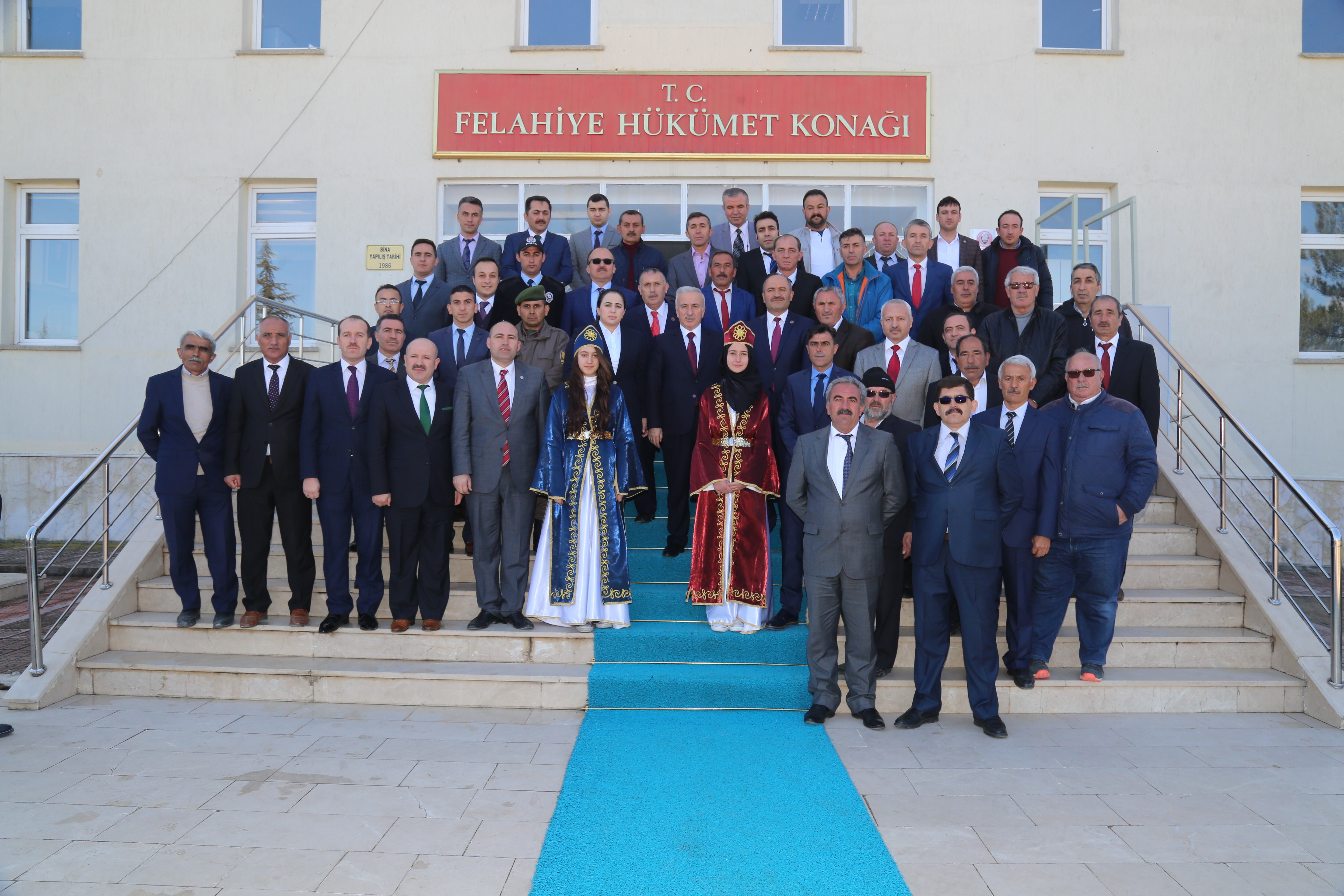 Vali Kamçı Felahiye’de Muhtarlarla Buluştu