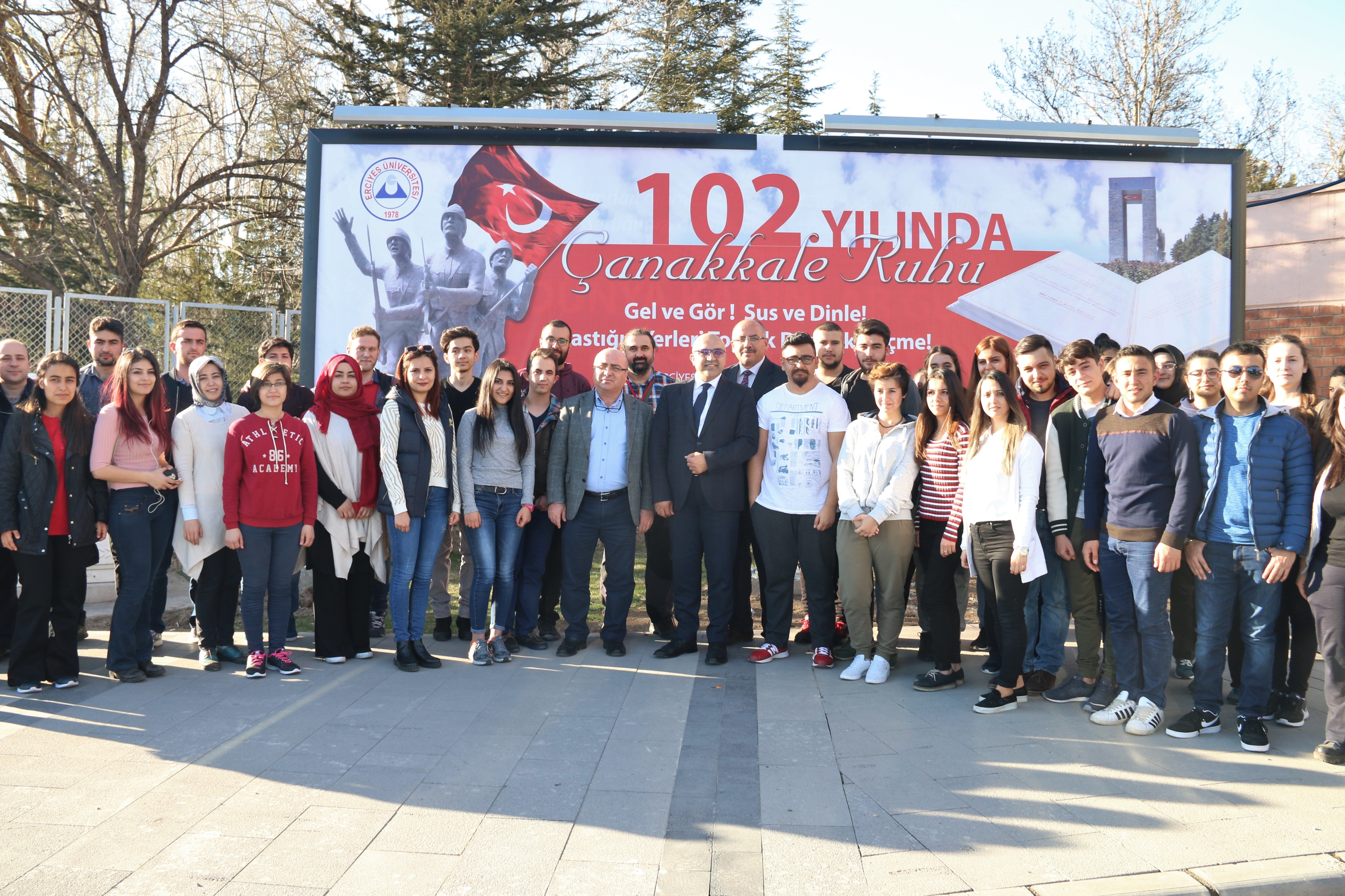 ERÜ’de “Vatan Sevgisi ve Milli Şuur” Kapsamında İlk Öğrenci Kafilesi Çanakkale’ye Uğurlandı