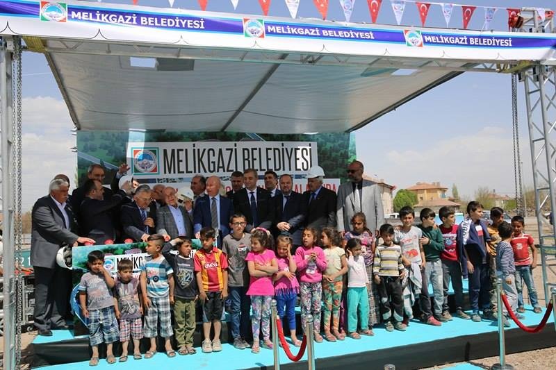 Anbar’da 260 konutun temeli atıldı