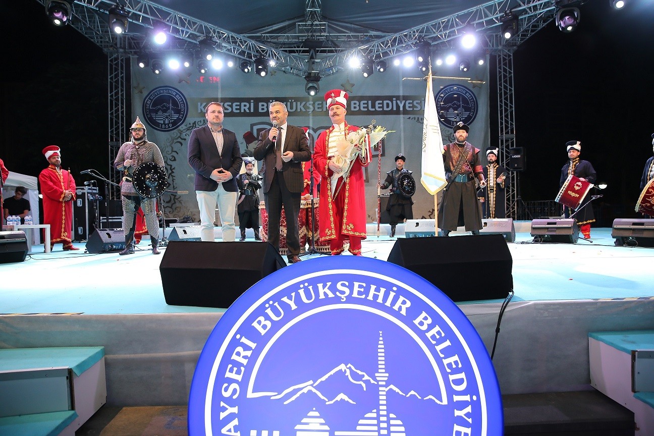 Sufi Mehter Ramazan Sokağı’nda konser verdi