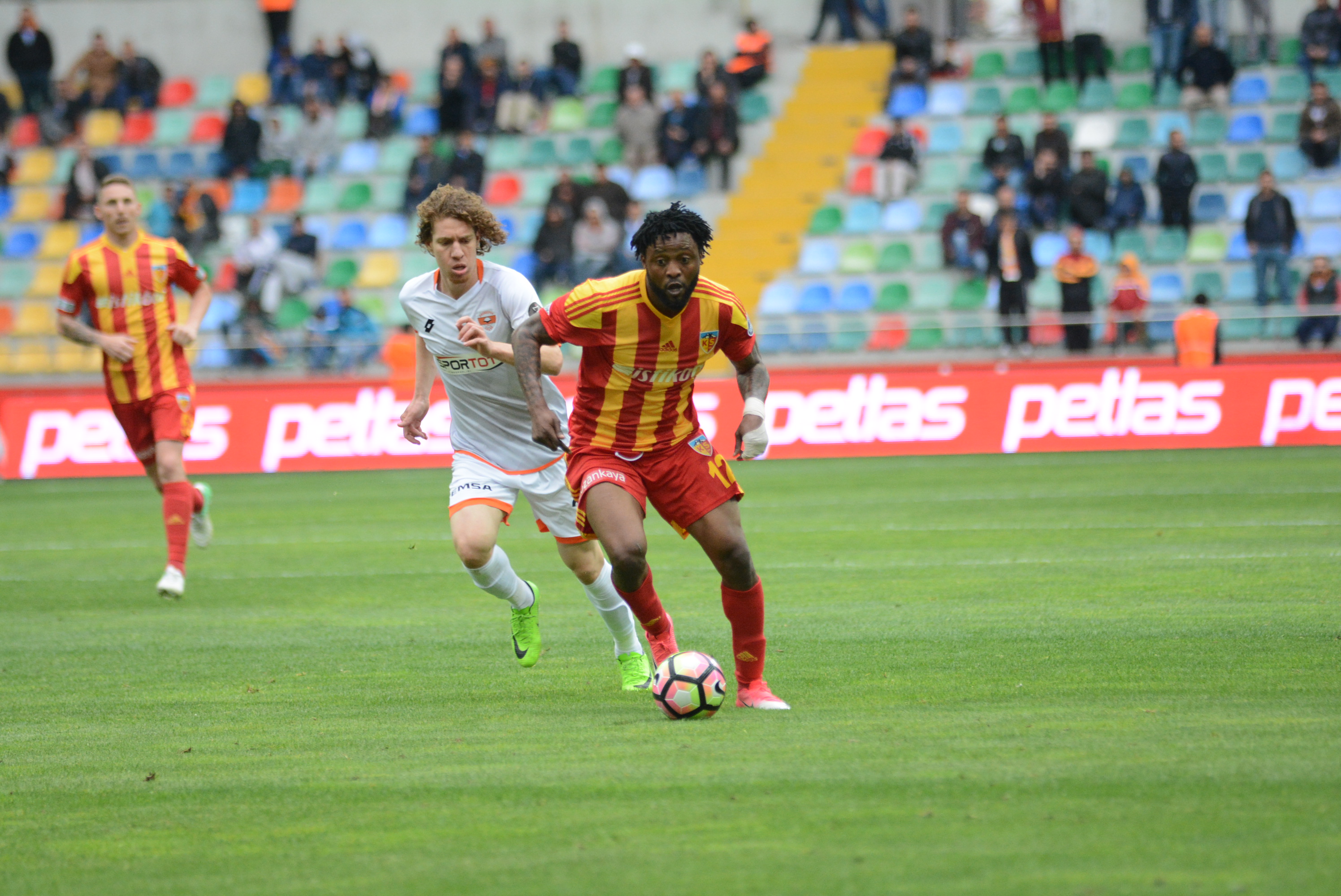 TATSIZ MAÇIN KAZANANI ÇIKMADI: 1-1