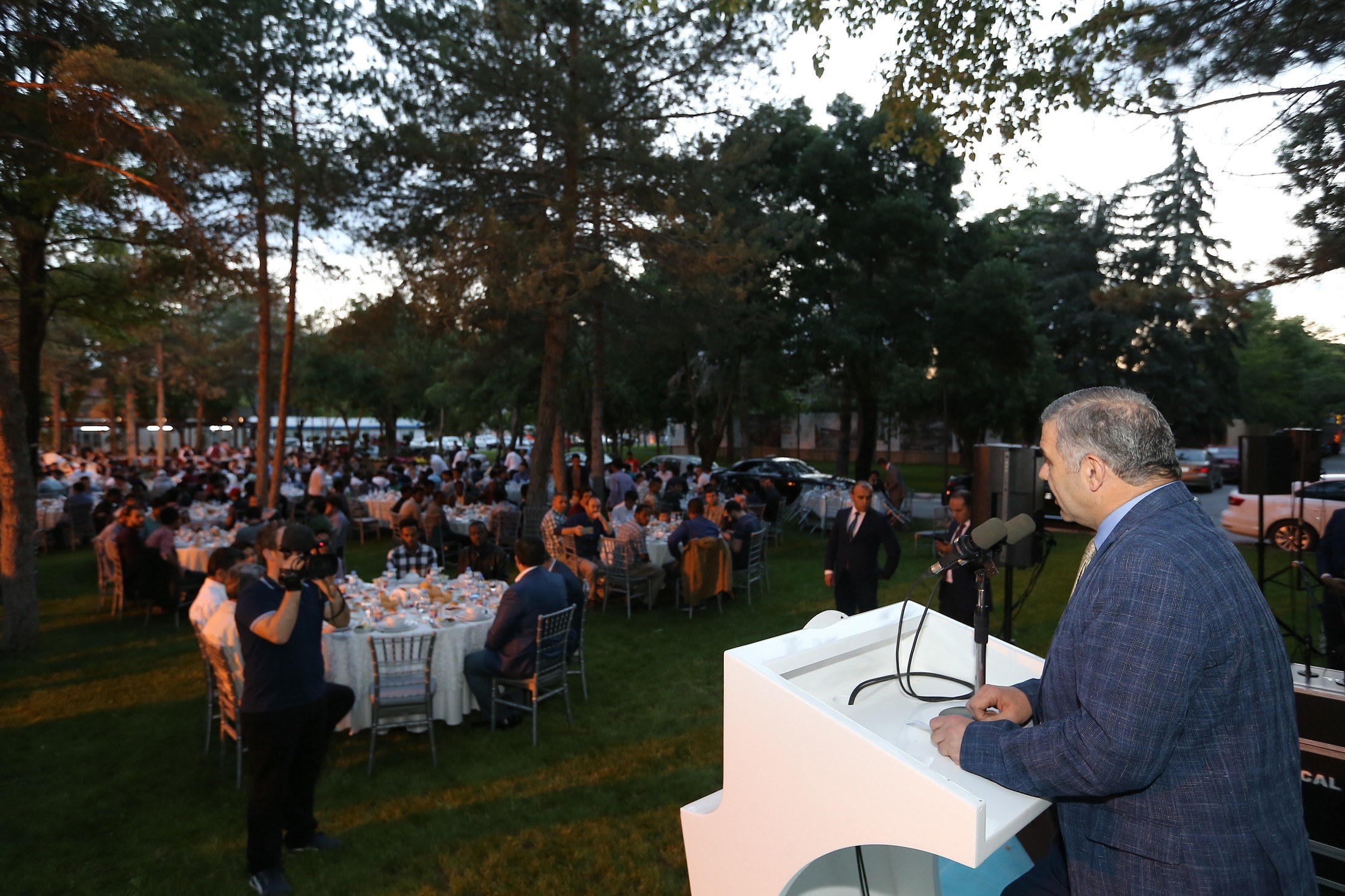 Başkan Çelik, yabancı uyruklu üniversite öğrencilerle iftar yaptı