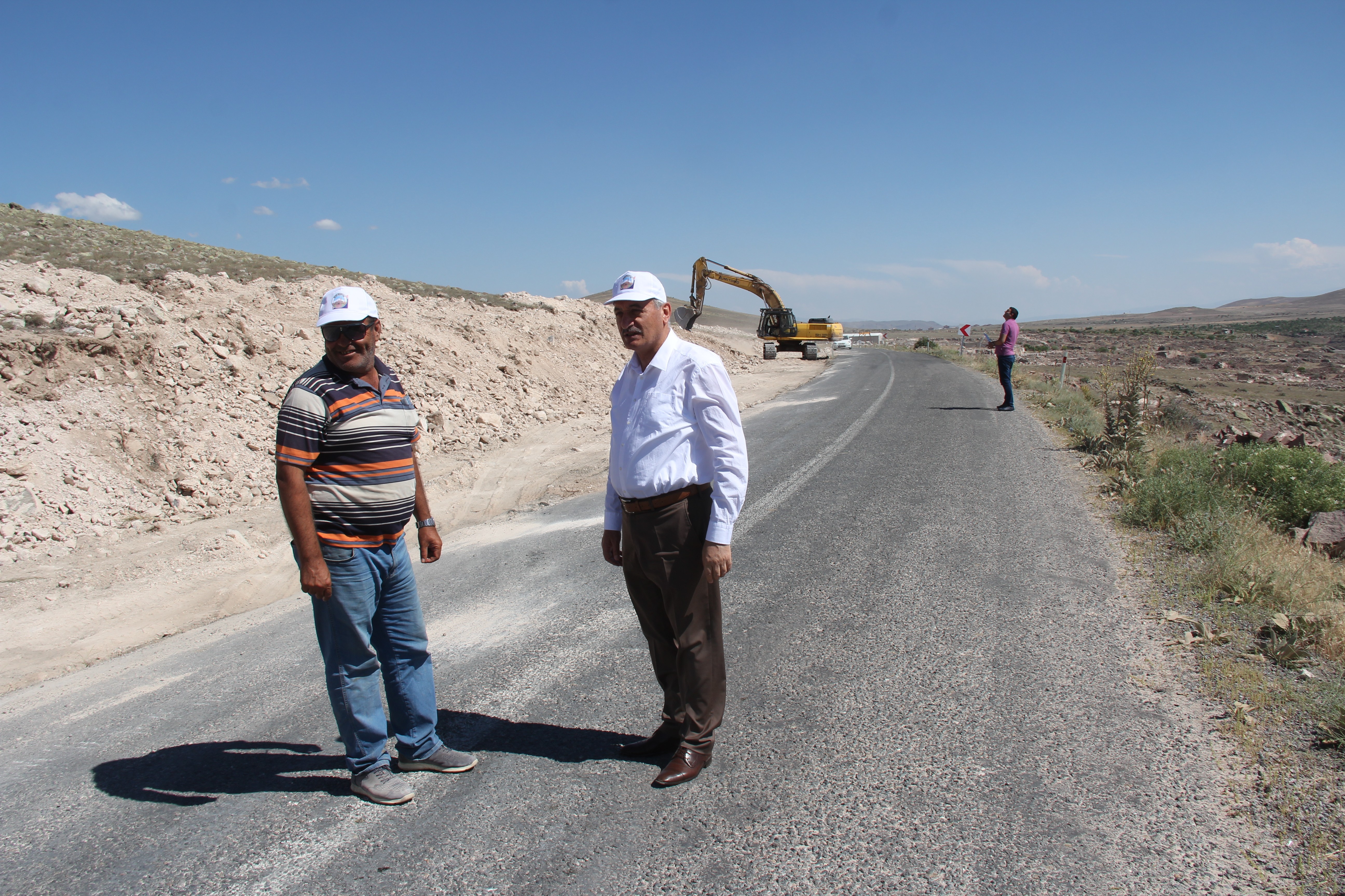 İncesu Belediyesi Üçkuyu Mahallesinde yol genişletme çalışmalarına başlandı