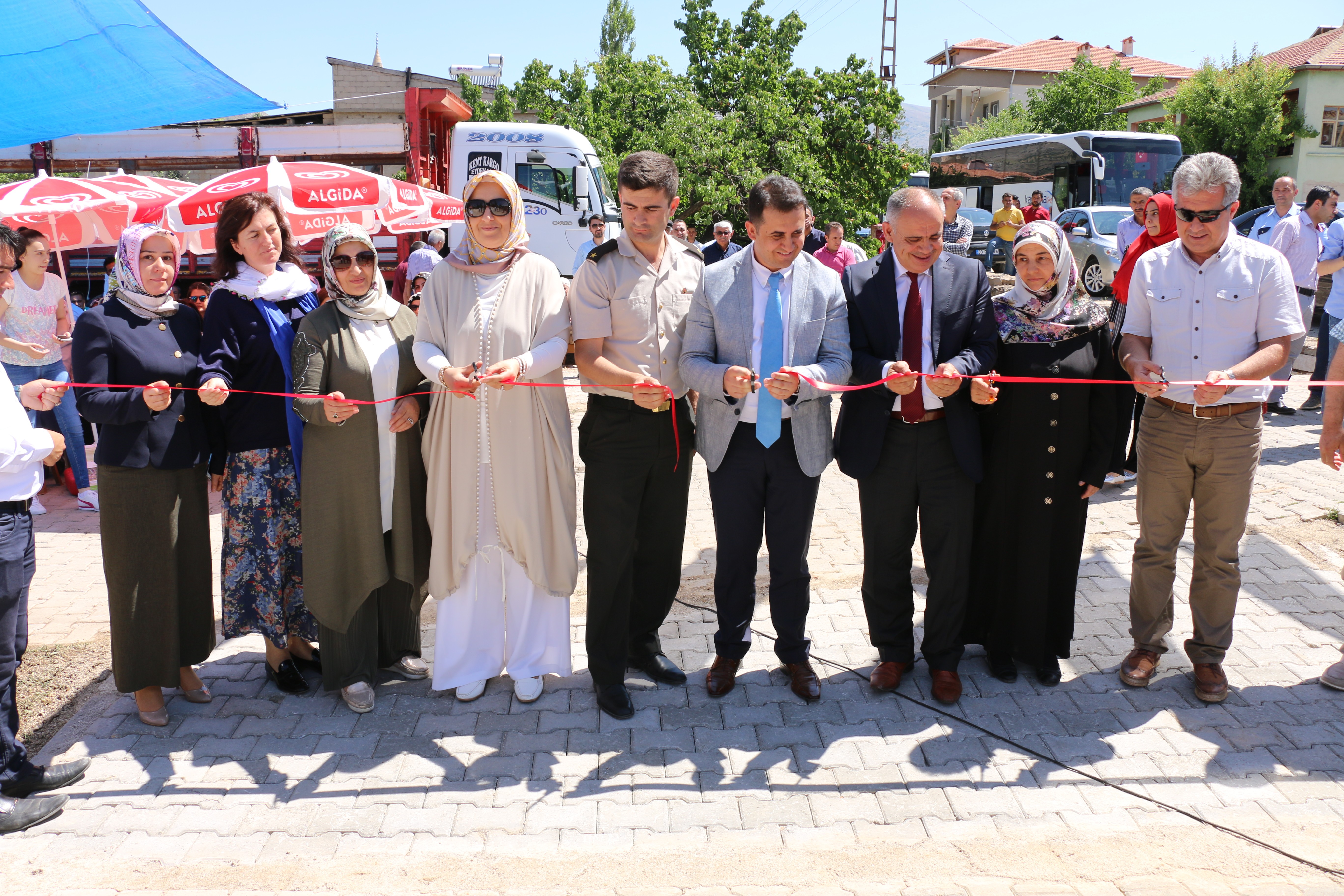 Yahyalı’da Milli İrade Parkı’nın açılışı yapıldı