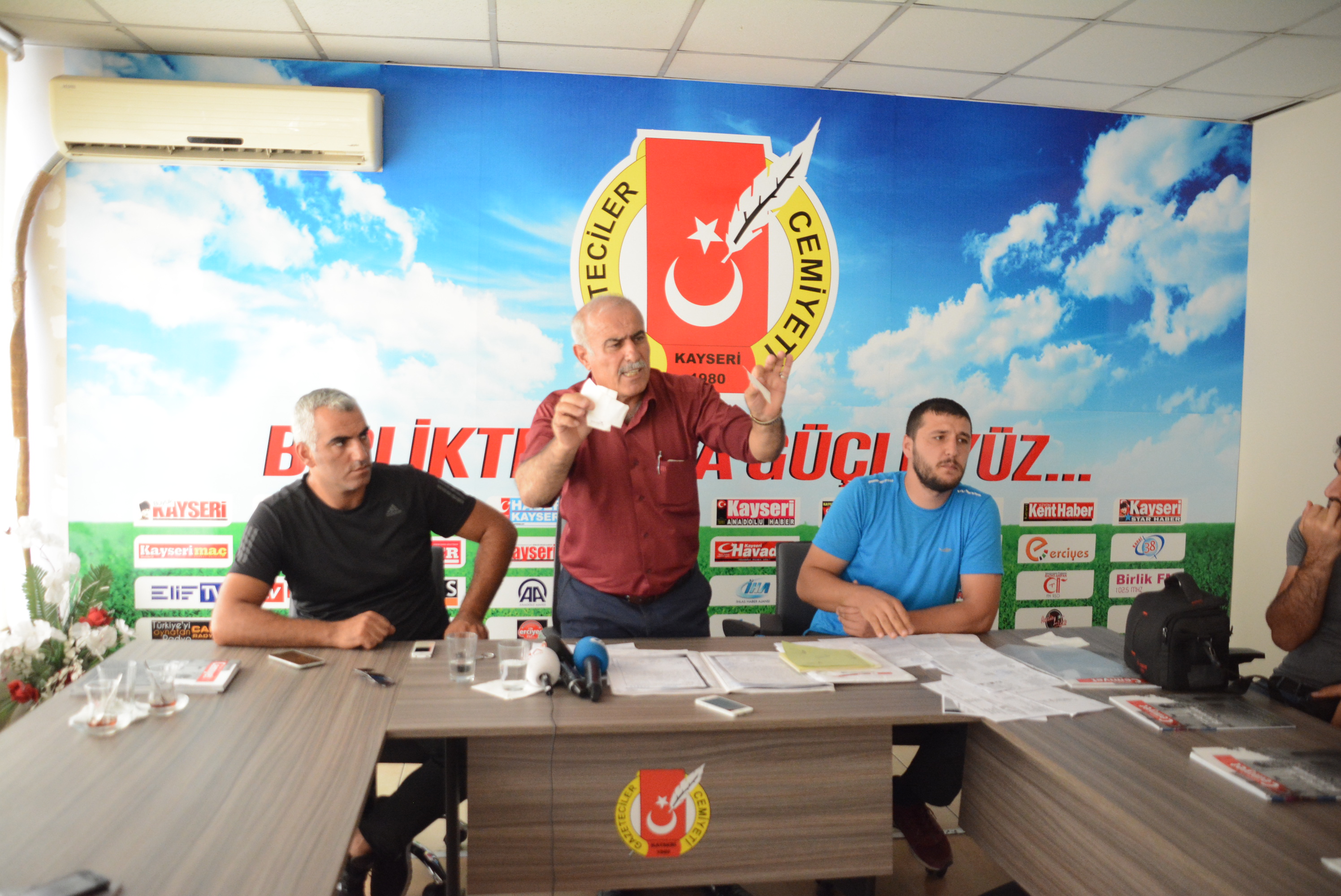 ERCİYESSPOR’DA SULAR DURULMUYOR