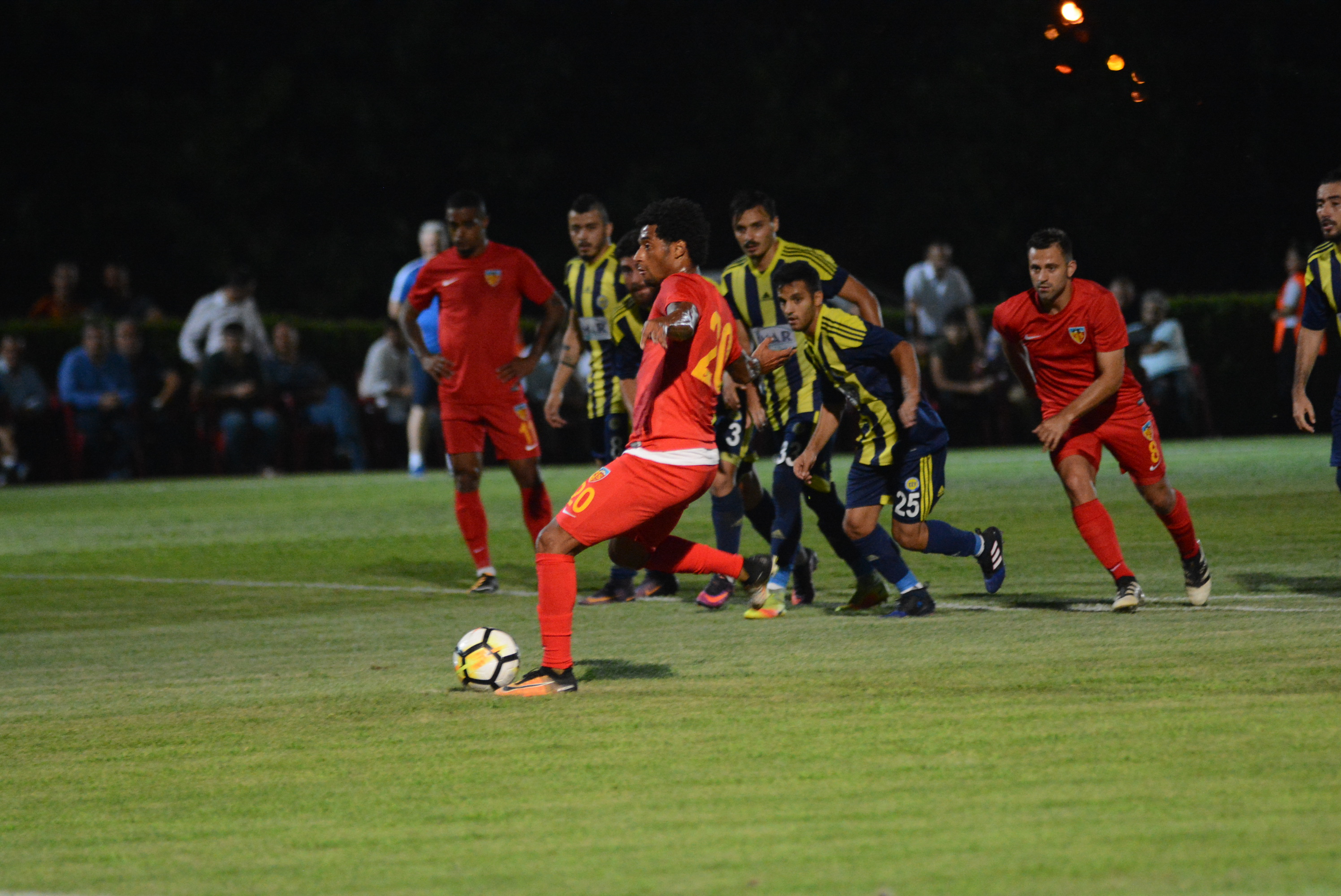 TARSUS İLE GALATASARAY PROVASI YAPILDI