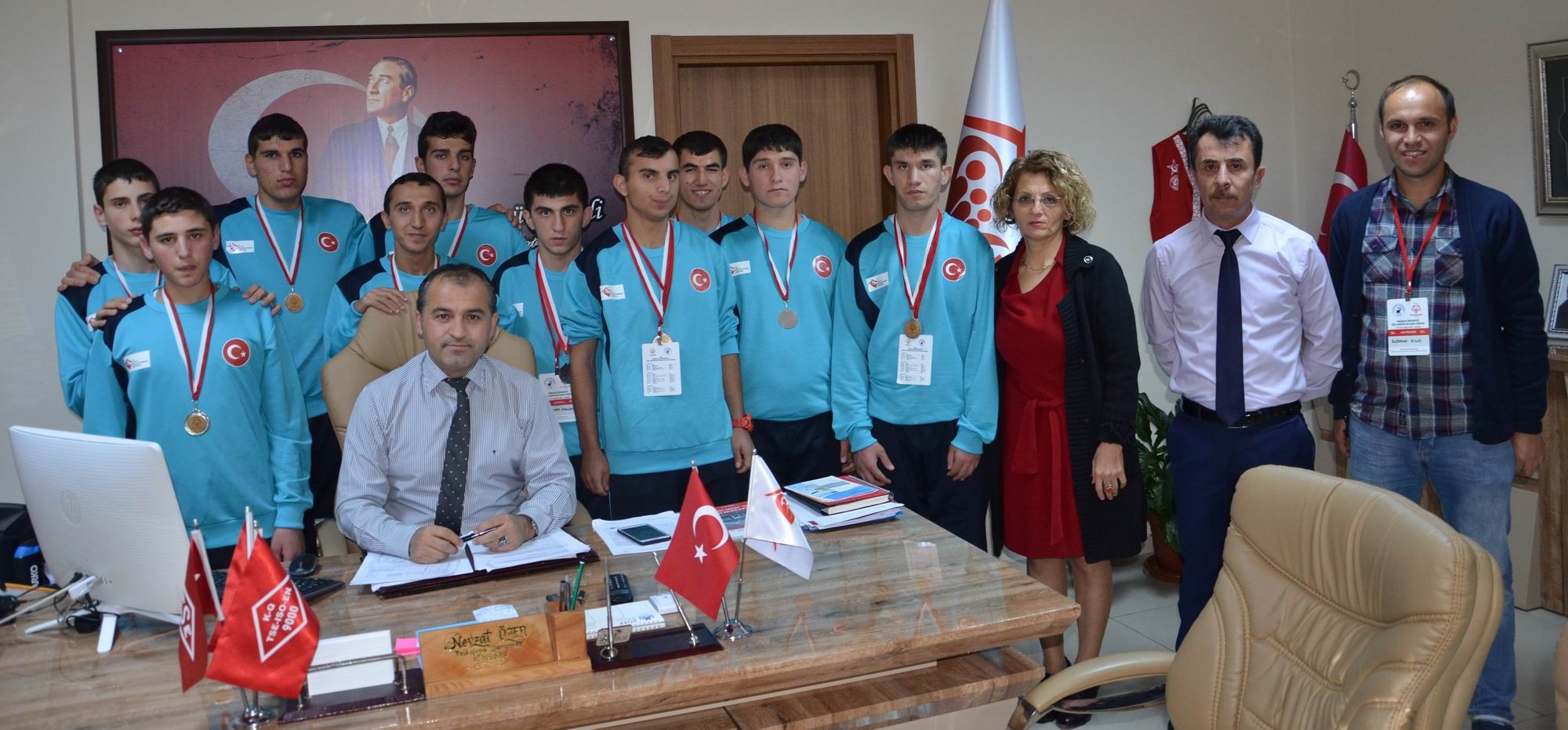 Aile ve Sosyal Politikalar İl Müdürlüğü başarılı öğrencileri ödüllendirdi