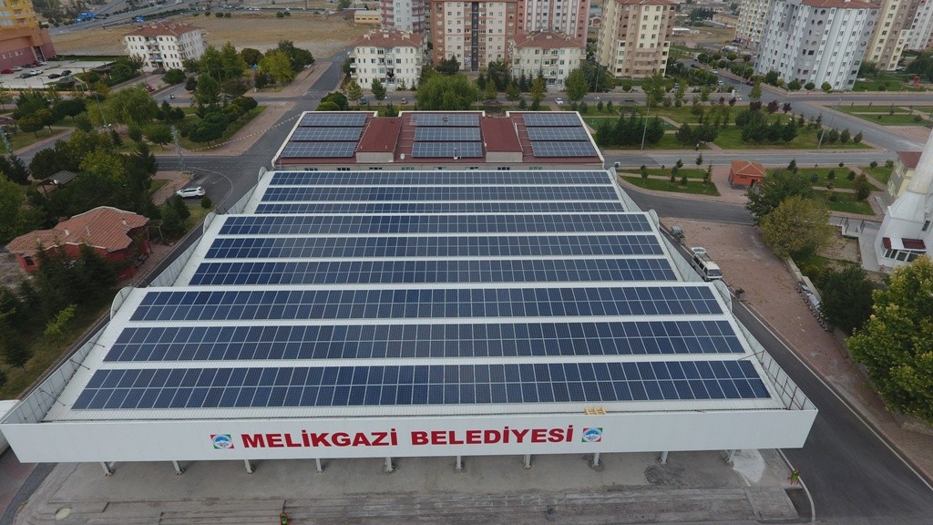 Elektriğini kendi üreten pazar yeri