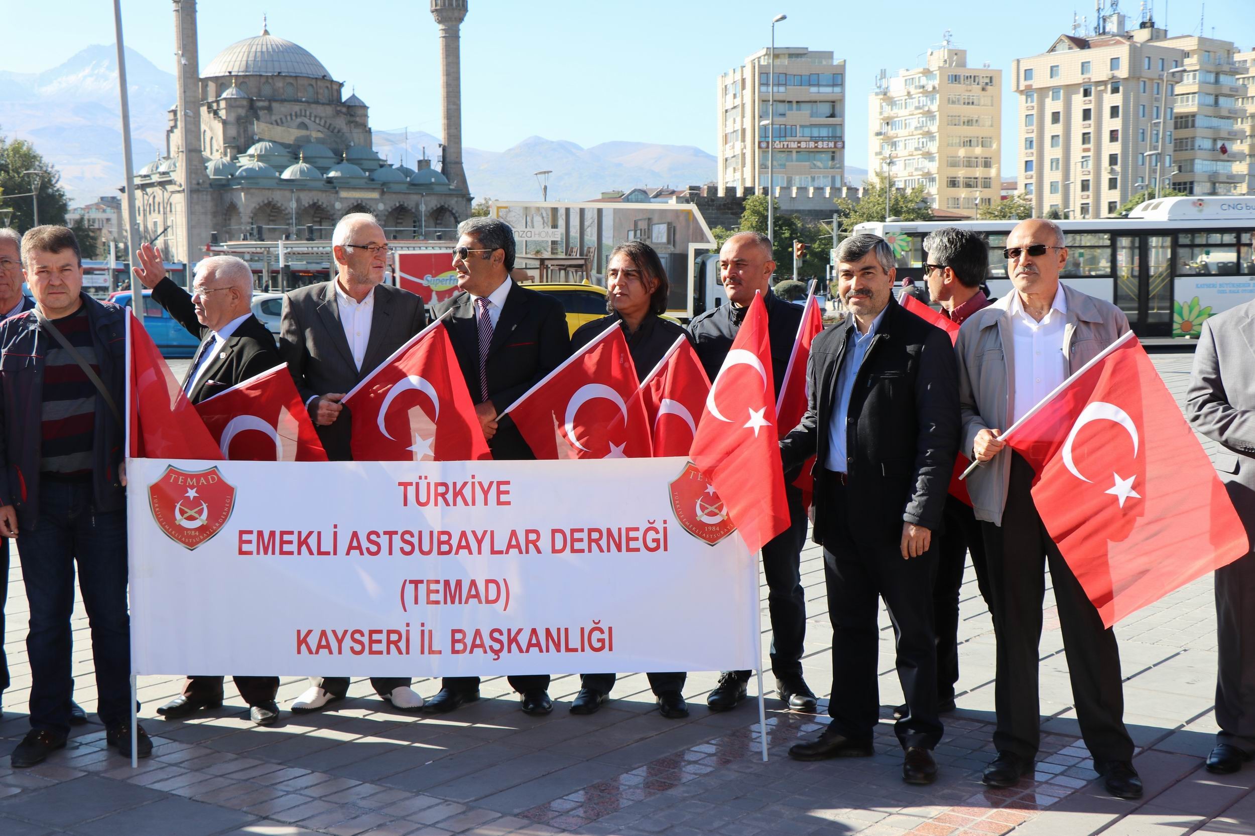 Ülkemizin huzur ve güvenini hedef alan mihrakların karşısındayız