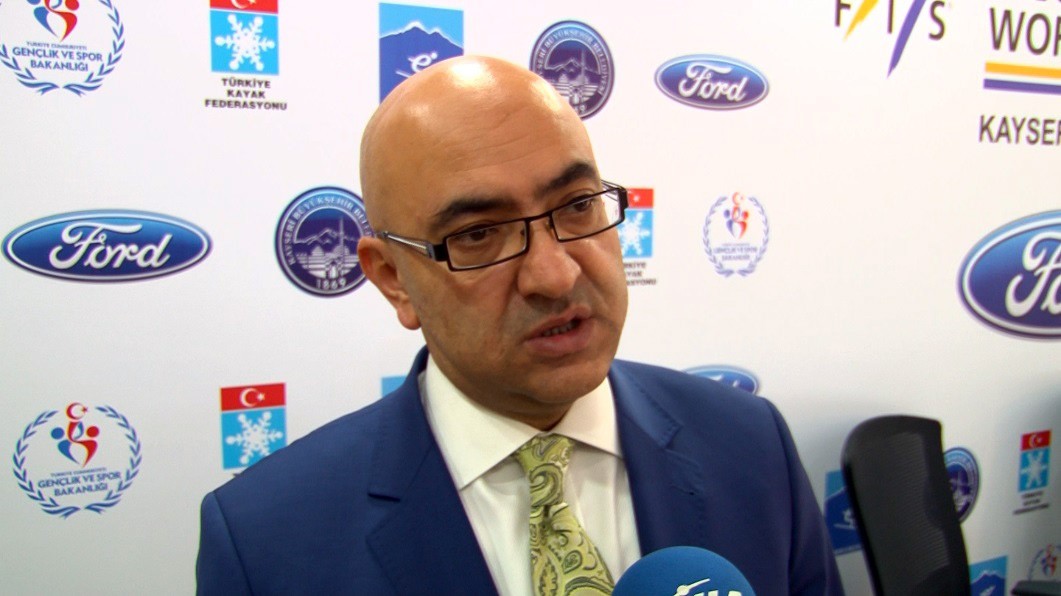 Murat Cahid Cıngı: “Kış turizmi bölgesel kalkınmayı tetikleyen en önemli spor dalıdır”