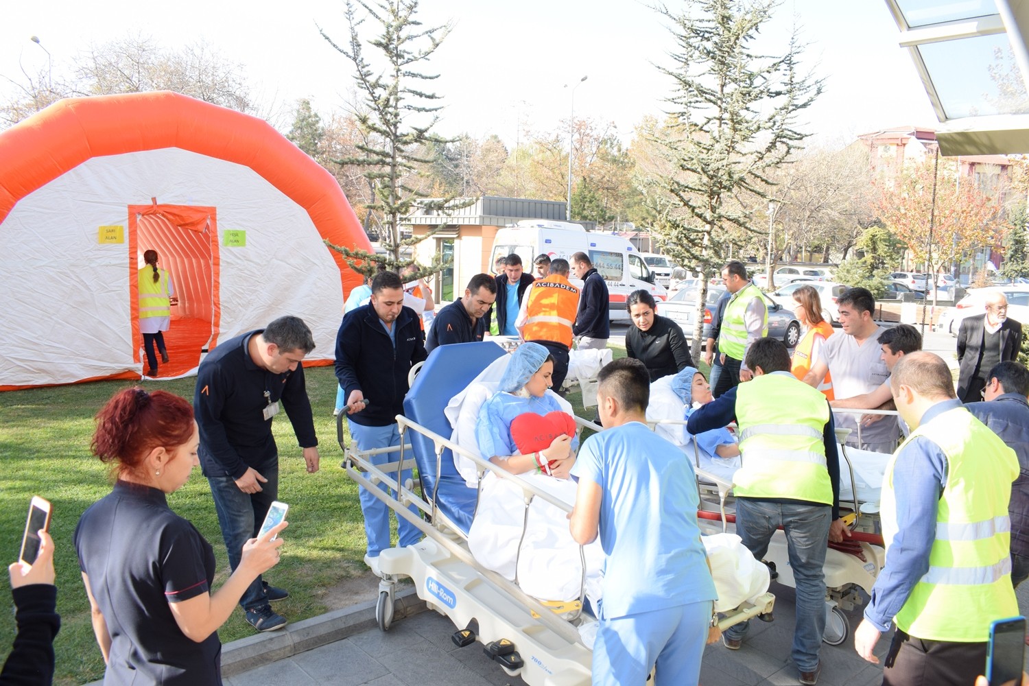 Acıbadem Kayseri Hastanesinde kırmızı, sarı ve yeşil kod tatbikatı