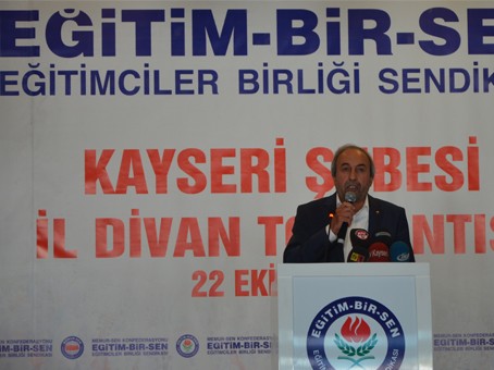 Aydın Kalkan: “Öğretmen itibarsızlaştırıldı adeta günah keçisi seçildi”