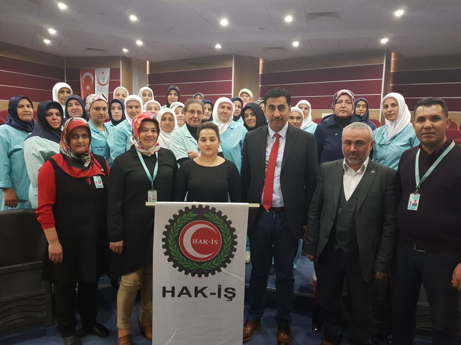 Hak-İş kadınları kadına yönelik şiddete ‘hayır’ dedi