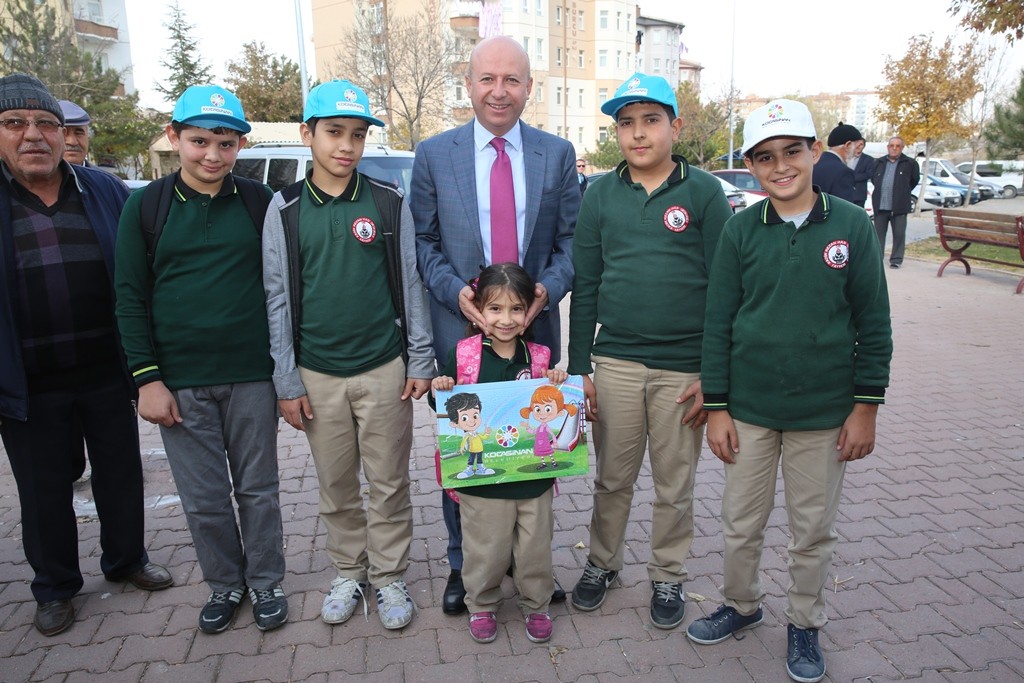 Kocasinan Belediyesi Yavuz Selim Mahallesi’ni de yeniledi