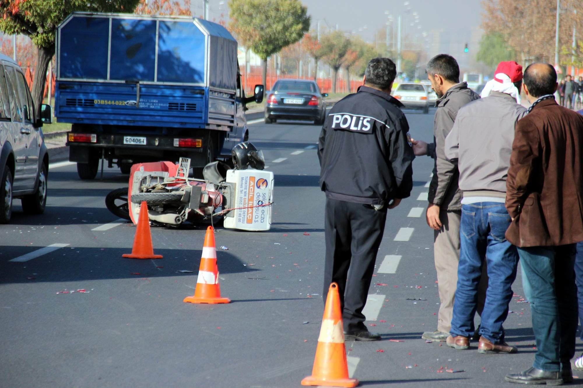 Otomobil ile motosiklet çarpıştı: 1 yaralı