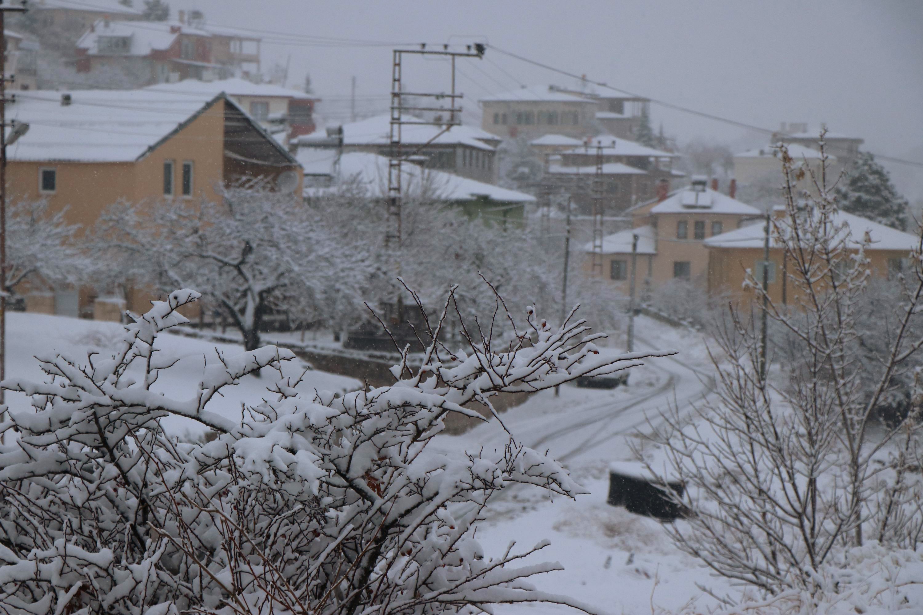 Kayseri’de kar yağışı etkili oldu