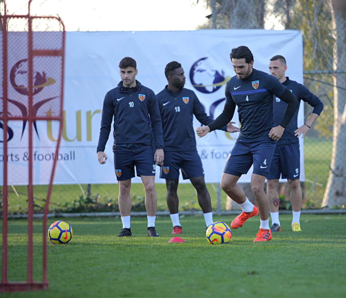 DENİZ TÜRÜÇ: KAYSERİ’YE BORÇLUYUM