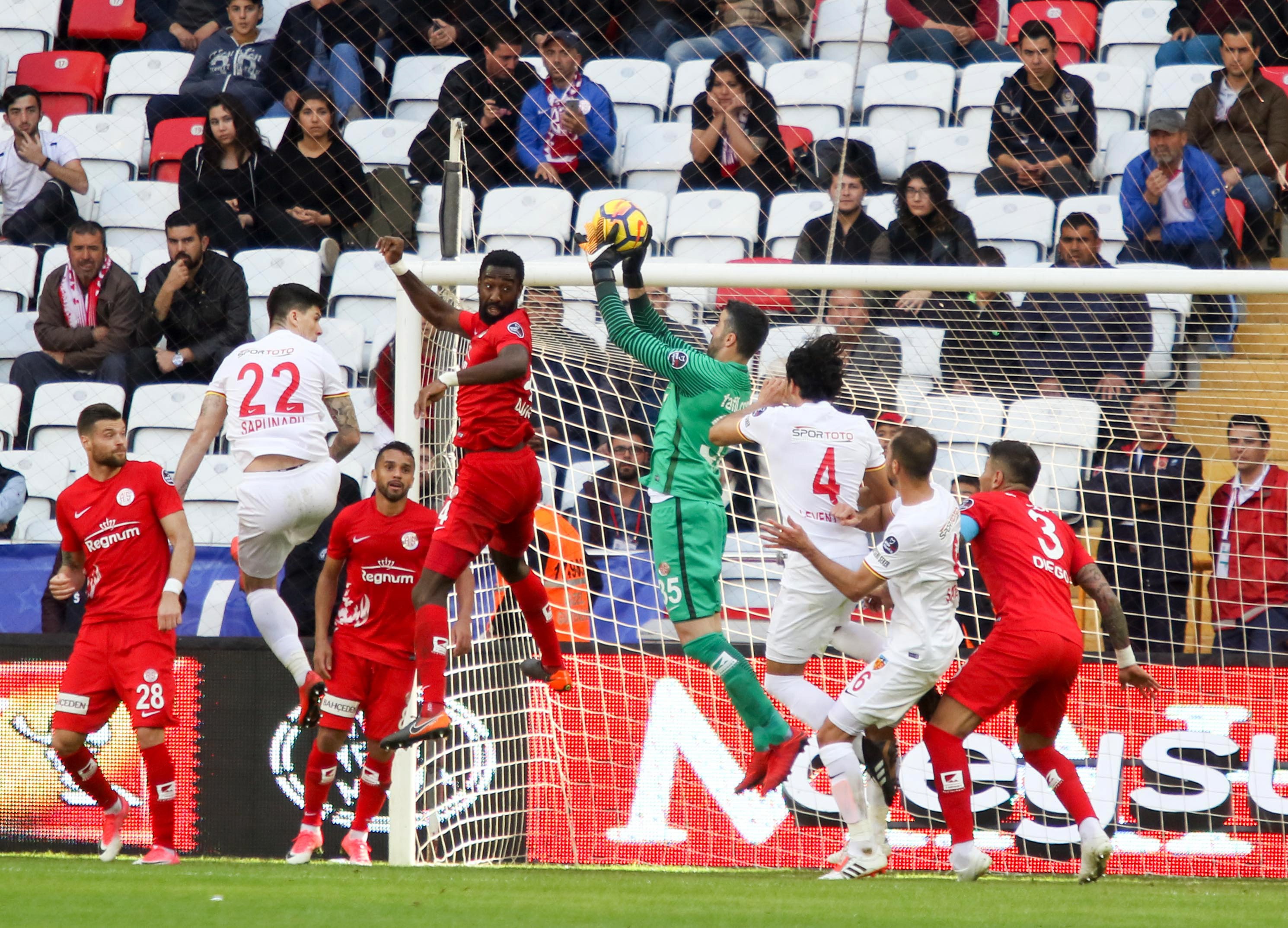 KAYSERİSPOR AKDENİZDE BOĞULDU