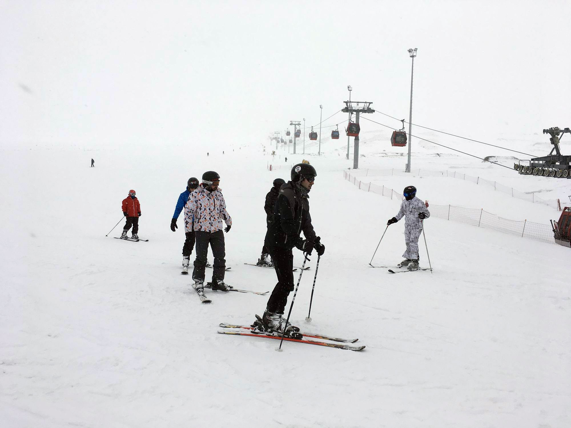 Kayak severlere müjde: Erciyes’te kar sezonu uzadı