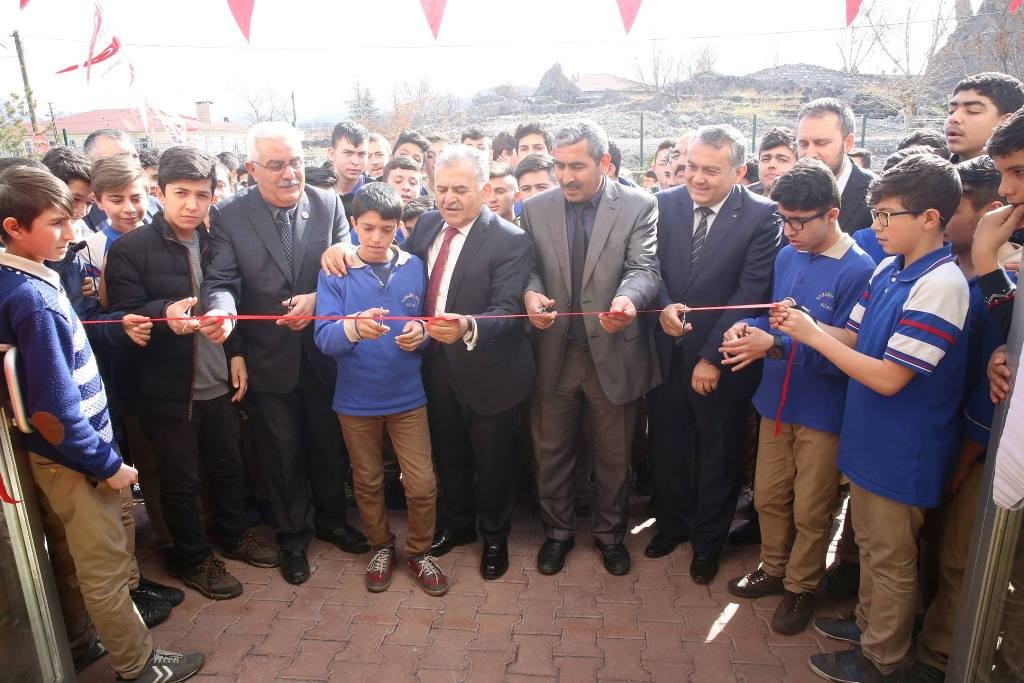 Melikgazi’de eğitim yatırımları devam ediyor