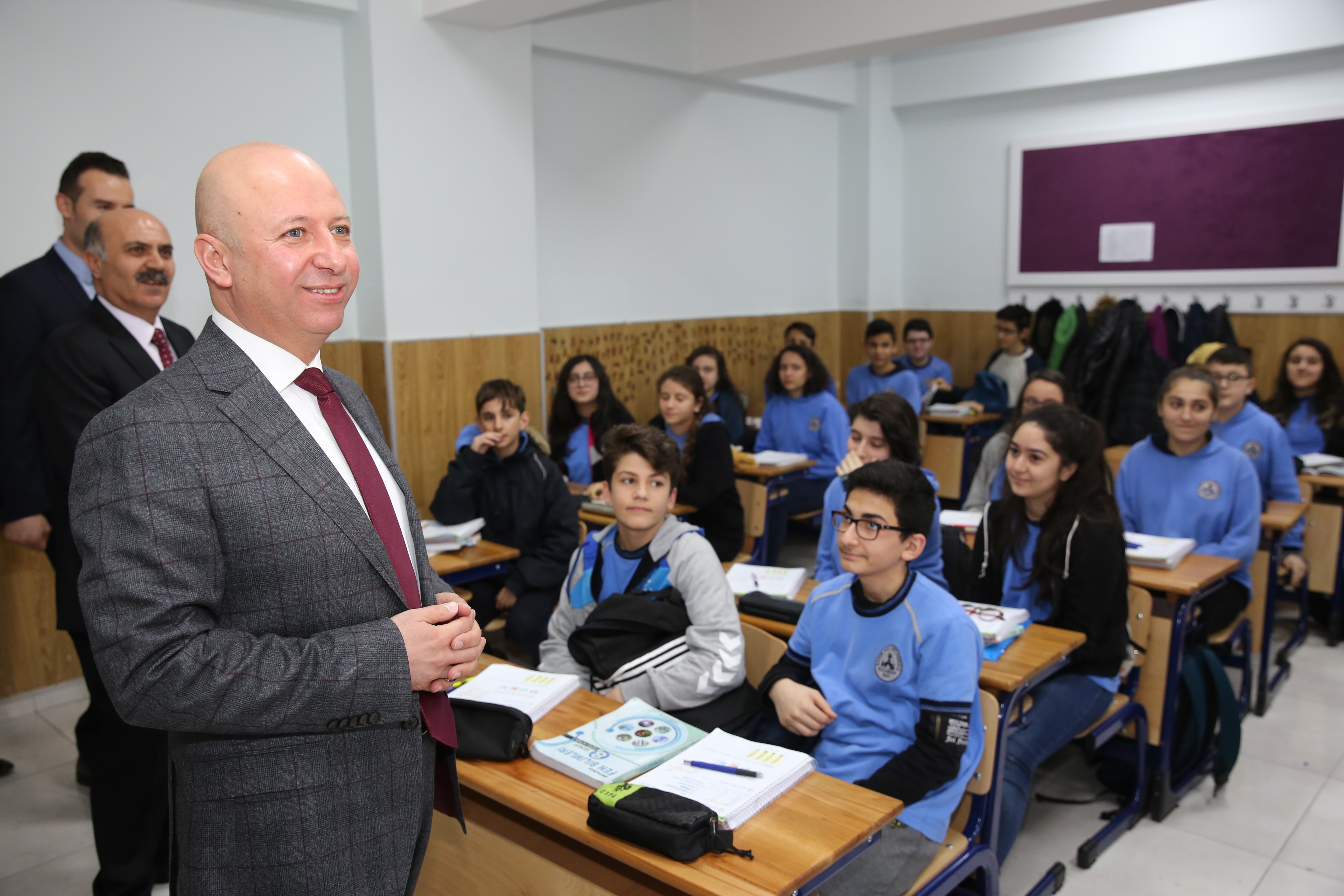 Başkan Çolakbayrakdar, “Eğitimlerimizle Yavrularımız Daha Güzel Yarınlara Ulaşacak”