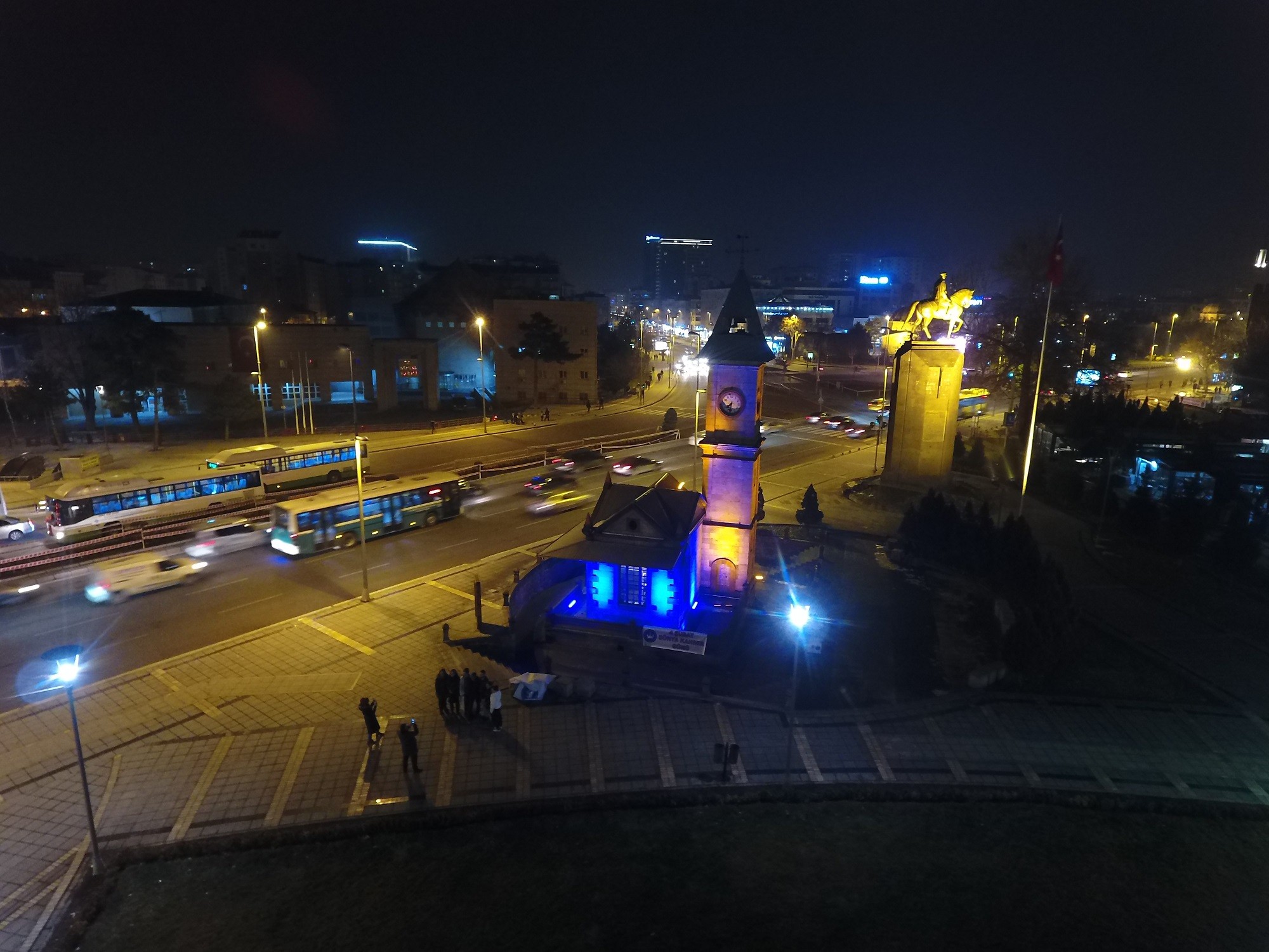 Büyükşehir Kanser Günü etkinliğine destek verdi