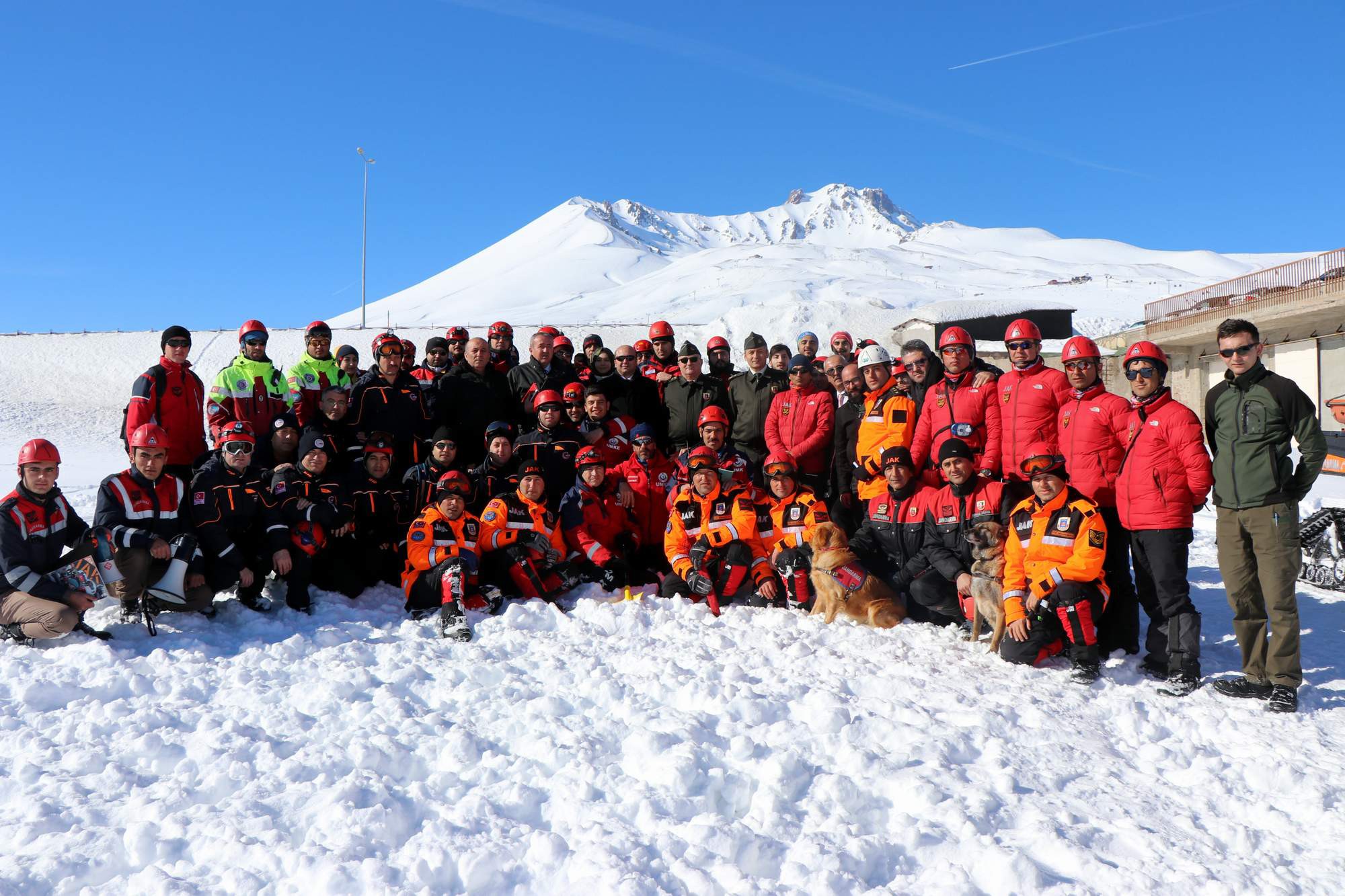 Erciyes’te nefes kesen çığ tatbikatı