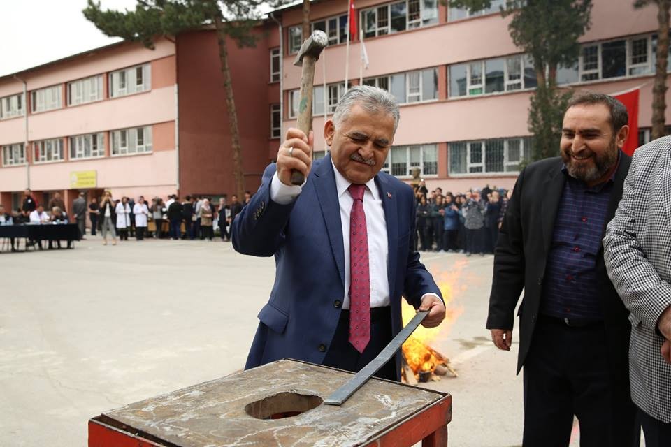 Büyükkılıç, “Hizmet ve yatırımların takdir görmesi bizleri mutlu etmiştir”