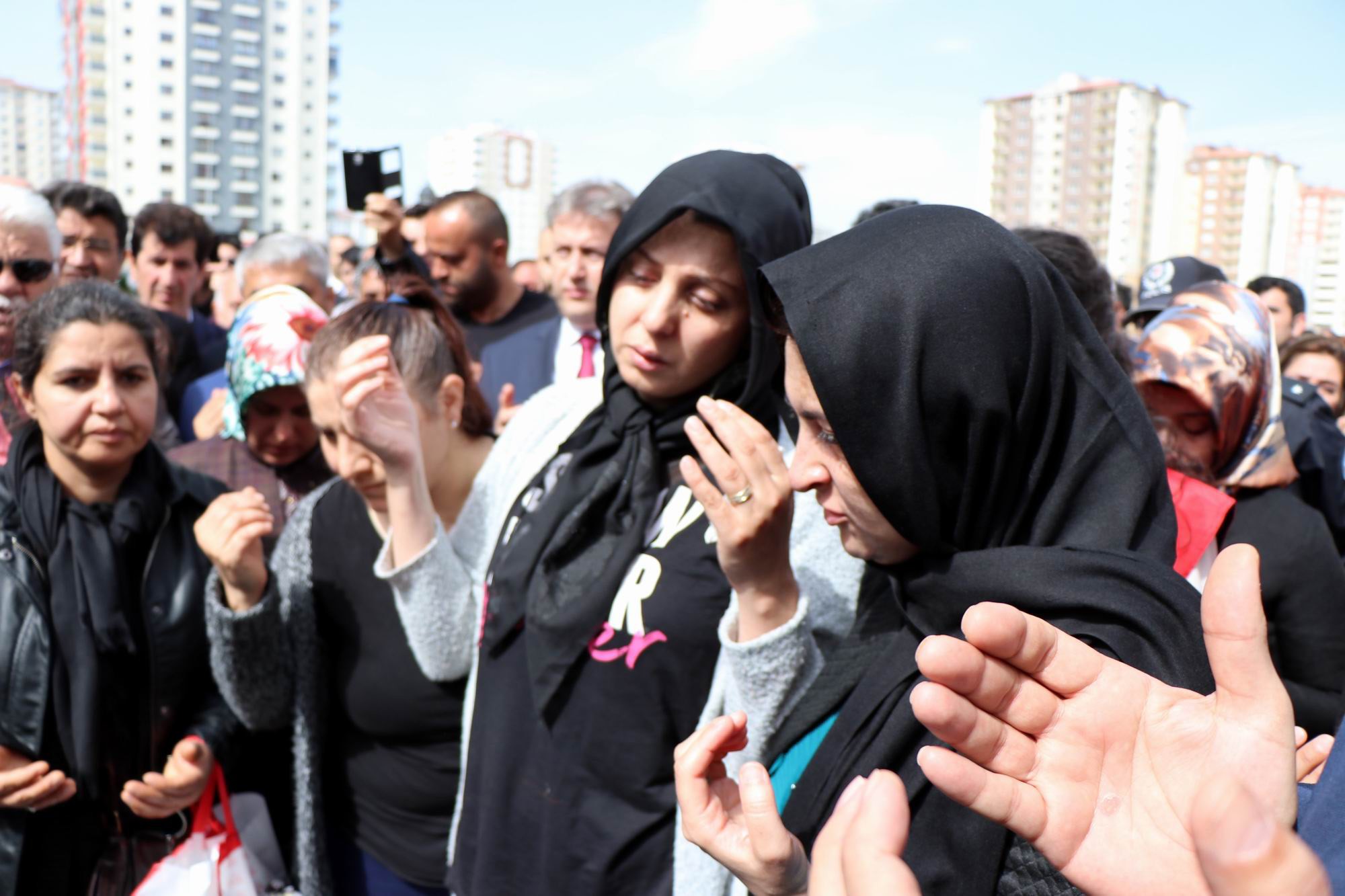 Afrin şehidinin ablası Ebru Yıldız: “Seninle gurur duyuyorum”