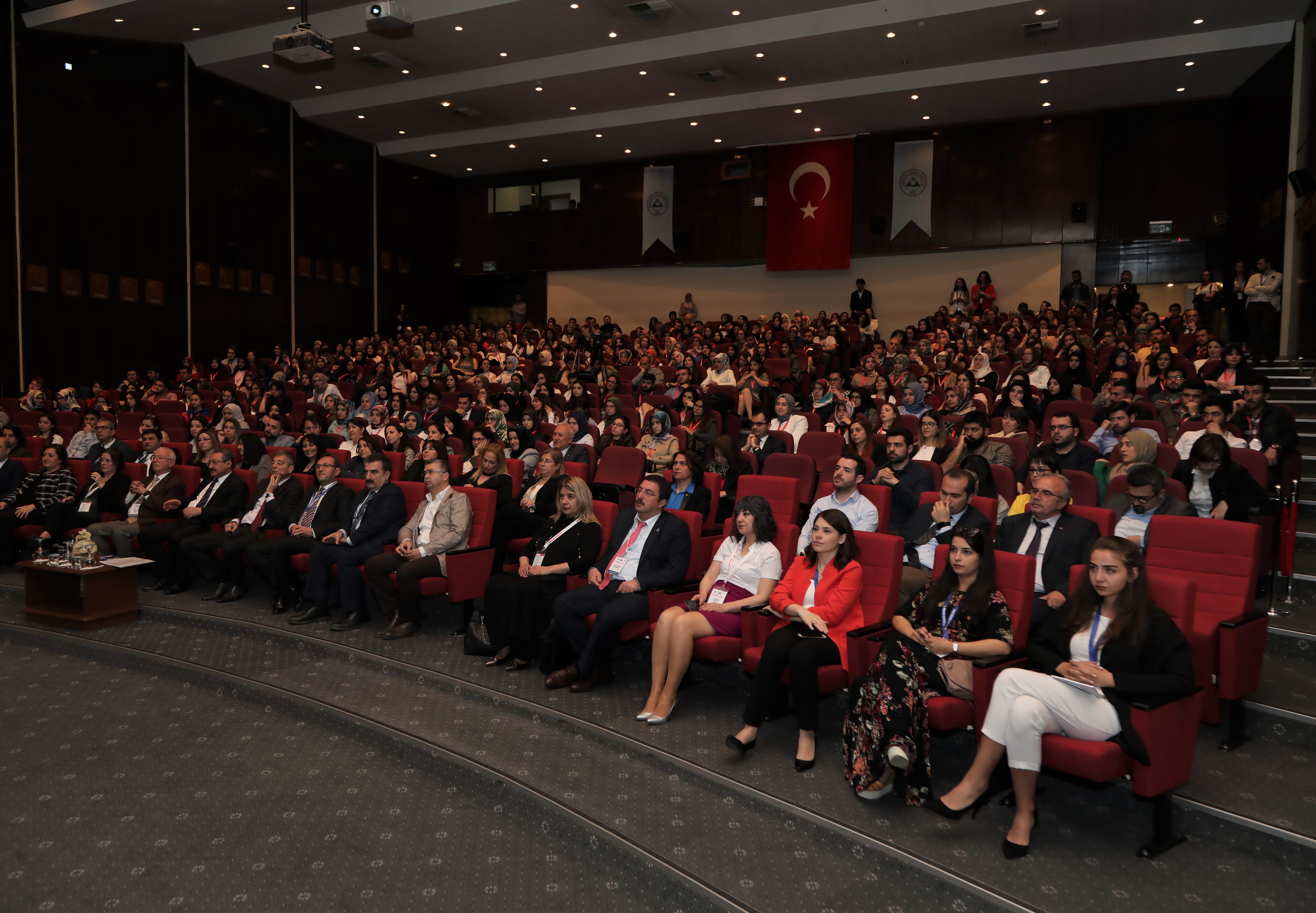 ERÜ’de “4. Ulusal Eczacılık Öğrenci Kongresi Farmakon Erciyes 2018” Başladı