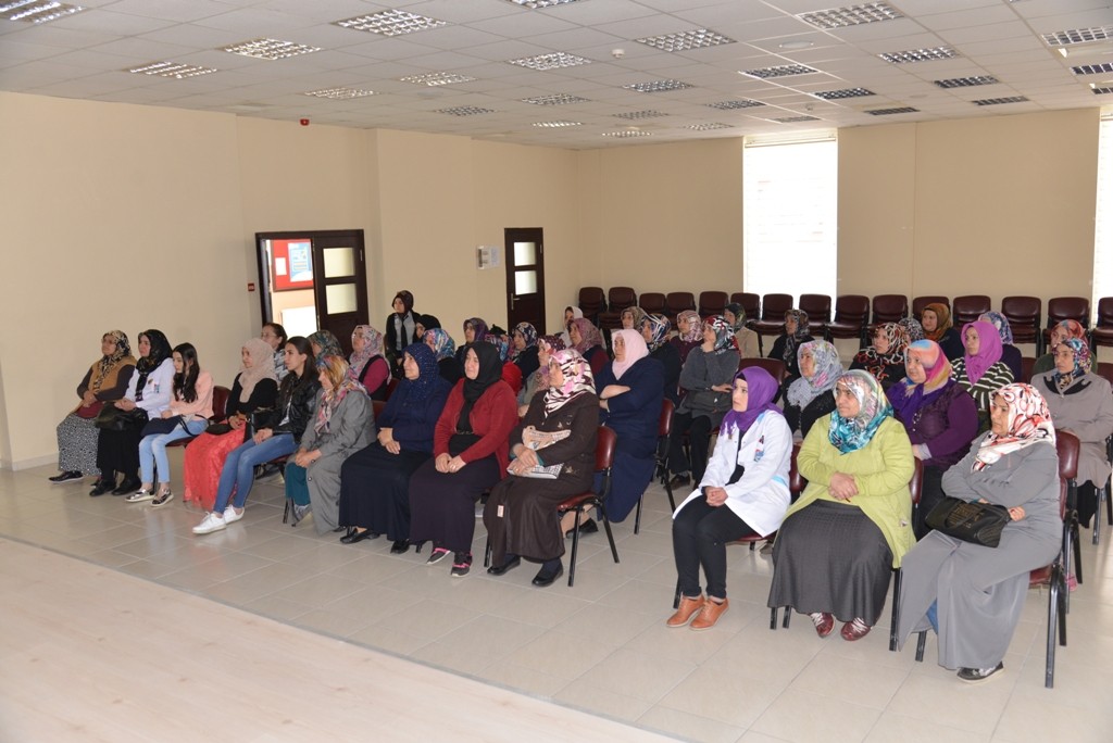 Melikgazi Belediyesinden sağlıklı beslenme semineri