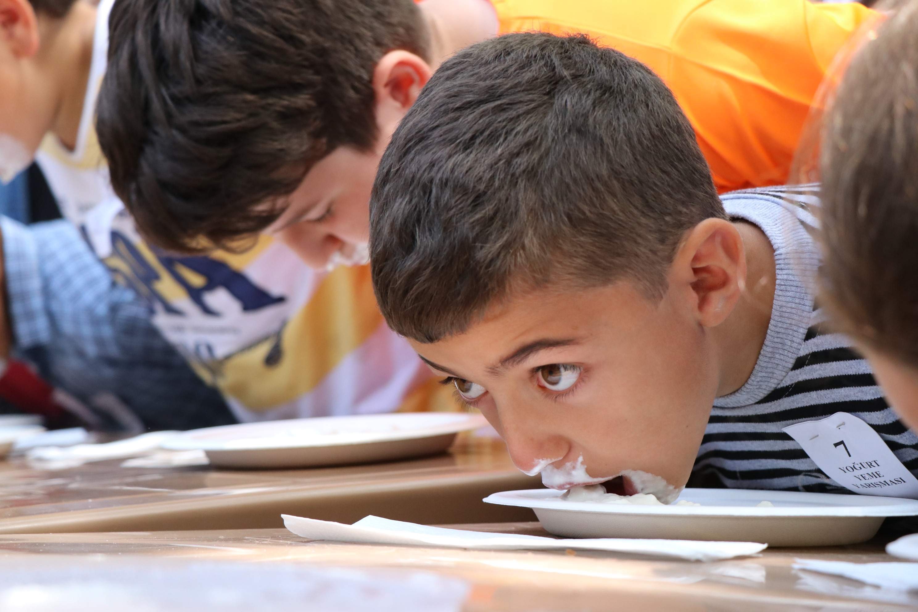 Hıdrellez’i çuval, yumurta ve yoğurt yarışı ile kutladılar