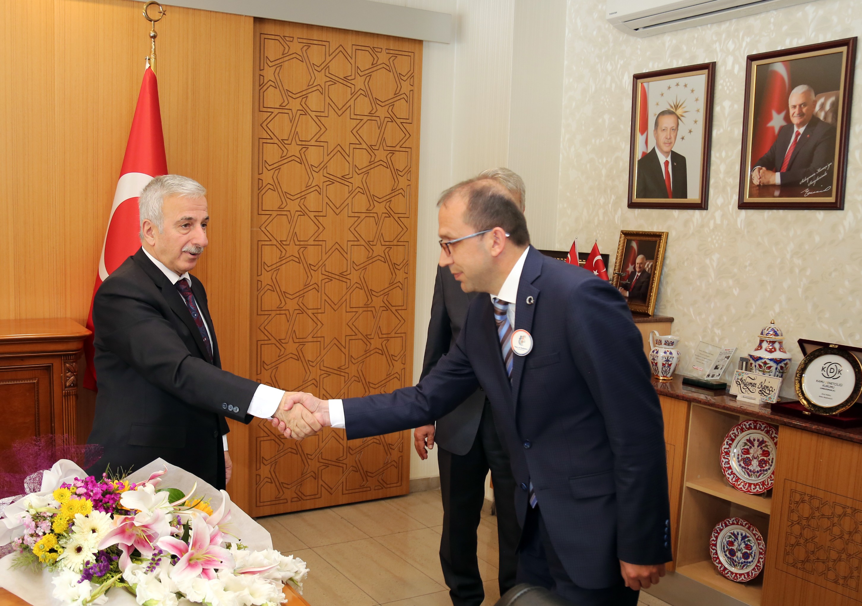 Tapu ve Kadastro Yöneticilerinden Vali Kamçı’ya Ziyaret