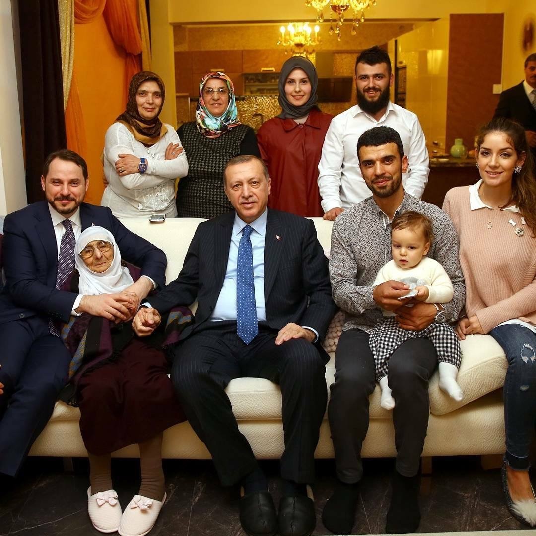 Dünya Şampiyonu Kenan Sofuoğlu AK Parti’den aday oldu