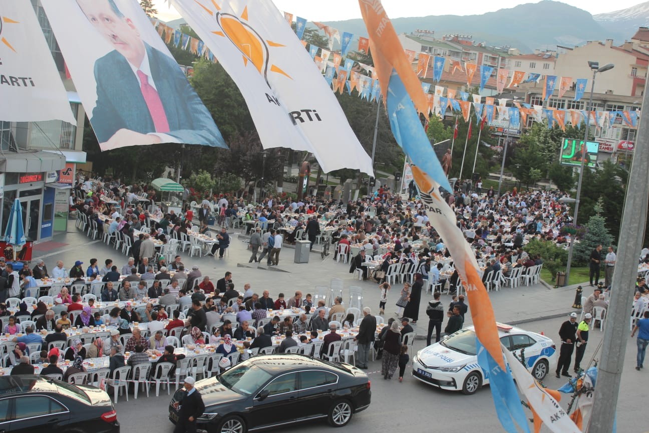 Develi Belediyesinden kardeşlik iftarı