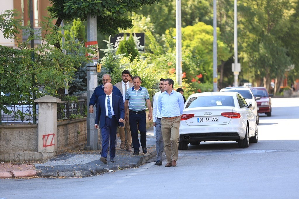 Çolakbayrakdar, “Mahallelerimizi çağa uygun bir şekilde yeniliyoruz”