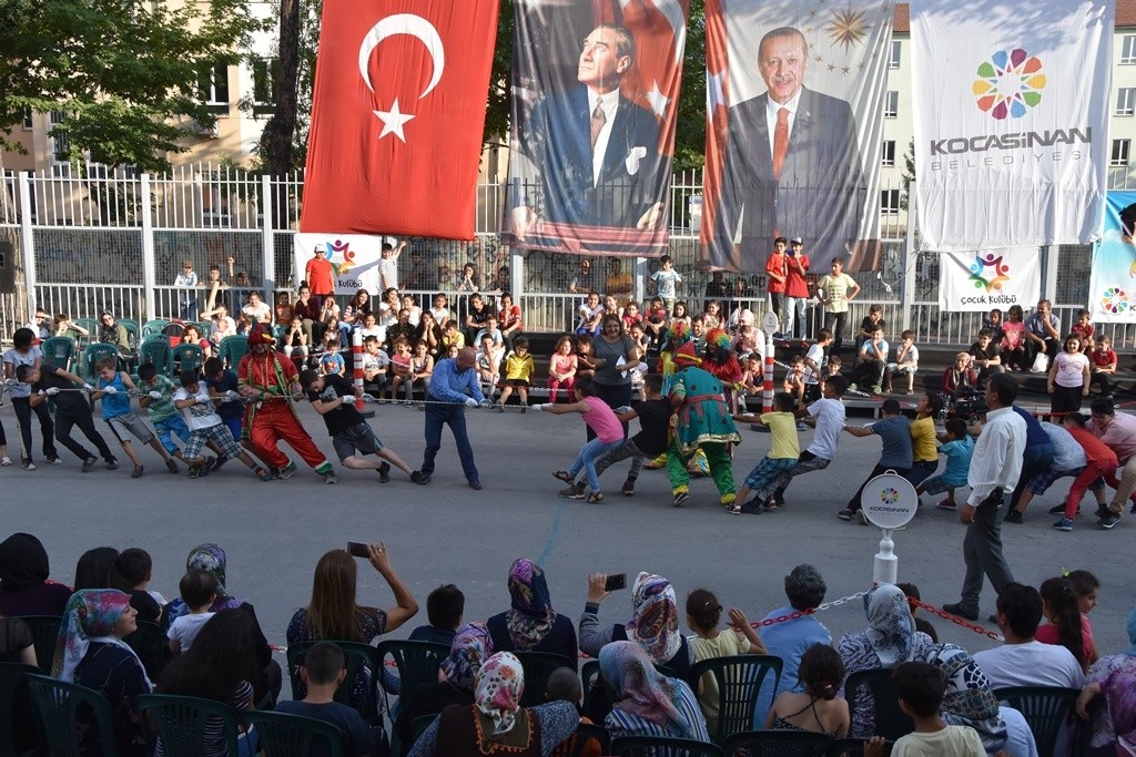 Kocasinan’lı çocuklar, sokak oyunları ile gönüllerince eğleniyor