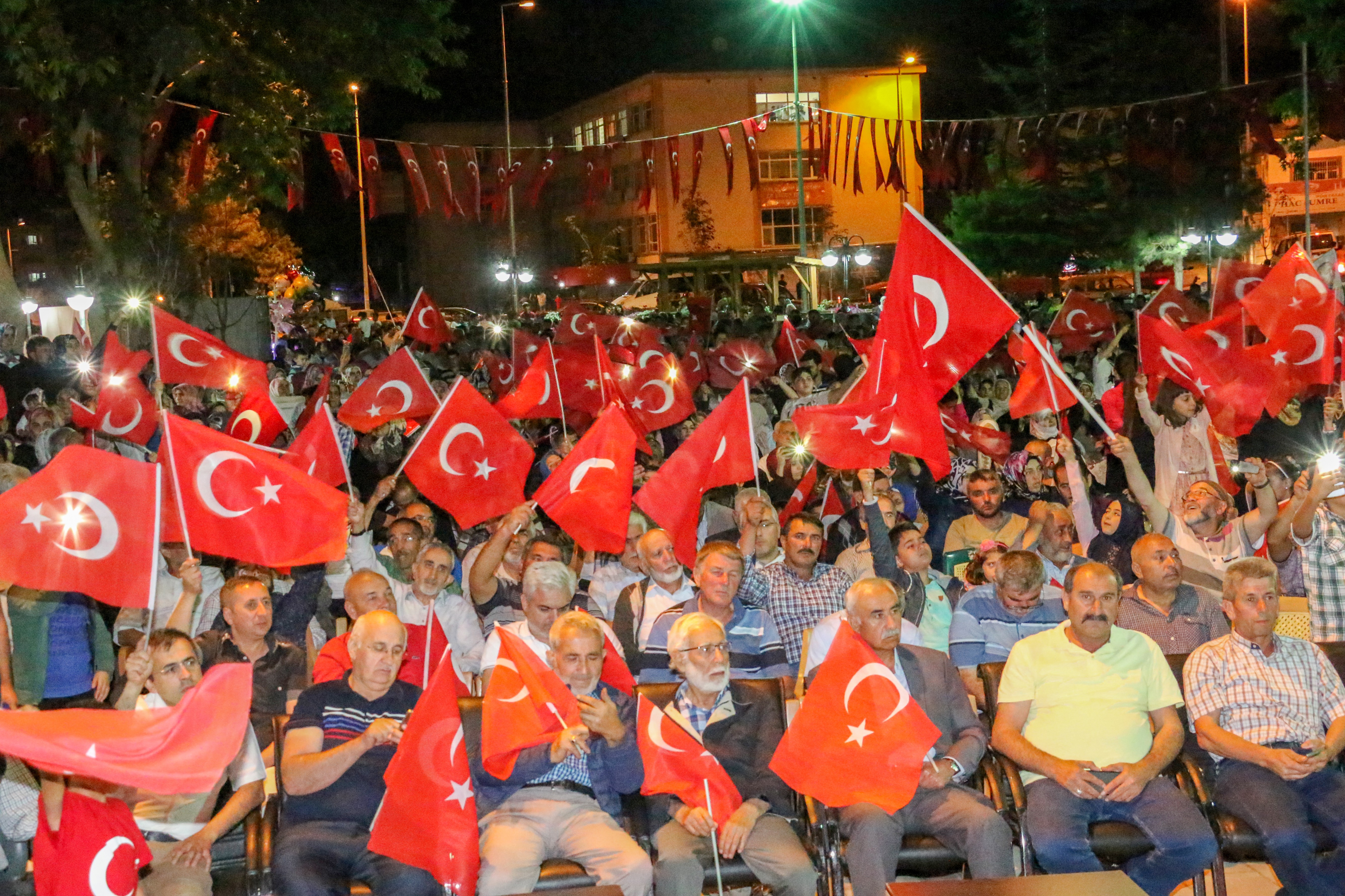 Yahyalı’da’15 Temmuz ruhu’ meydanlardaydı