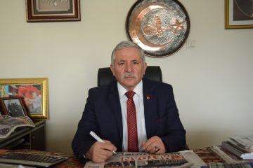 ELİ OLAN YAZIYOR