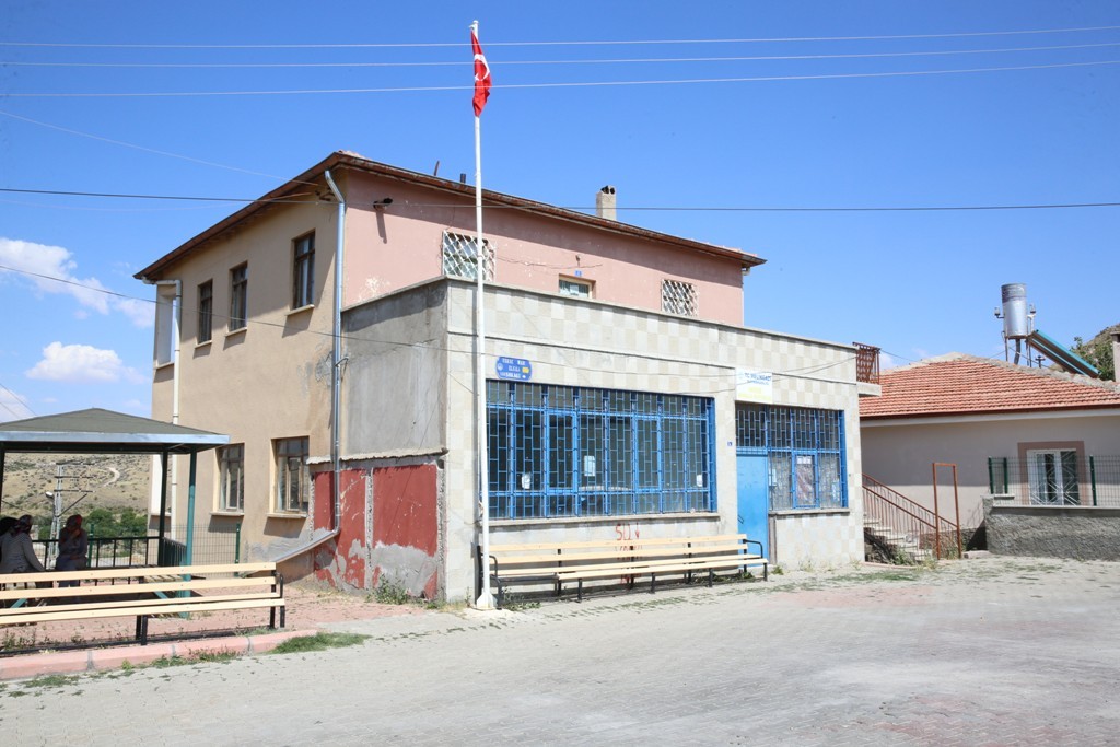 Bürüngüz İle Vekse Mahallerine Taziye Evi yapıldı