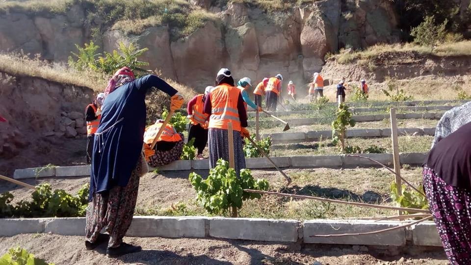 İncesu Belediyesi çalışmalarını 24 saat sürdürüyor